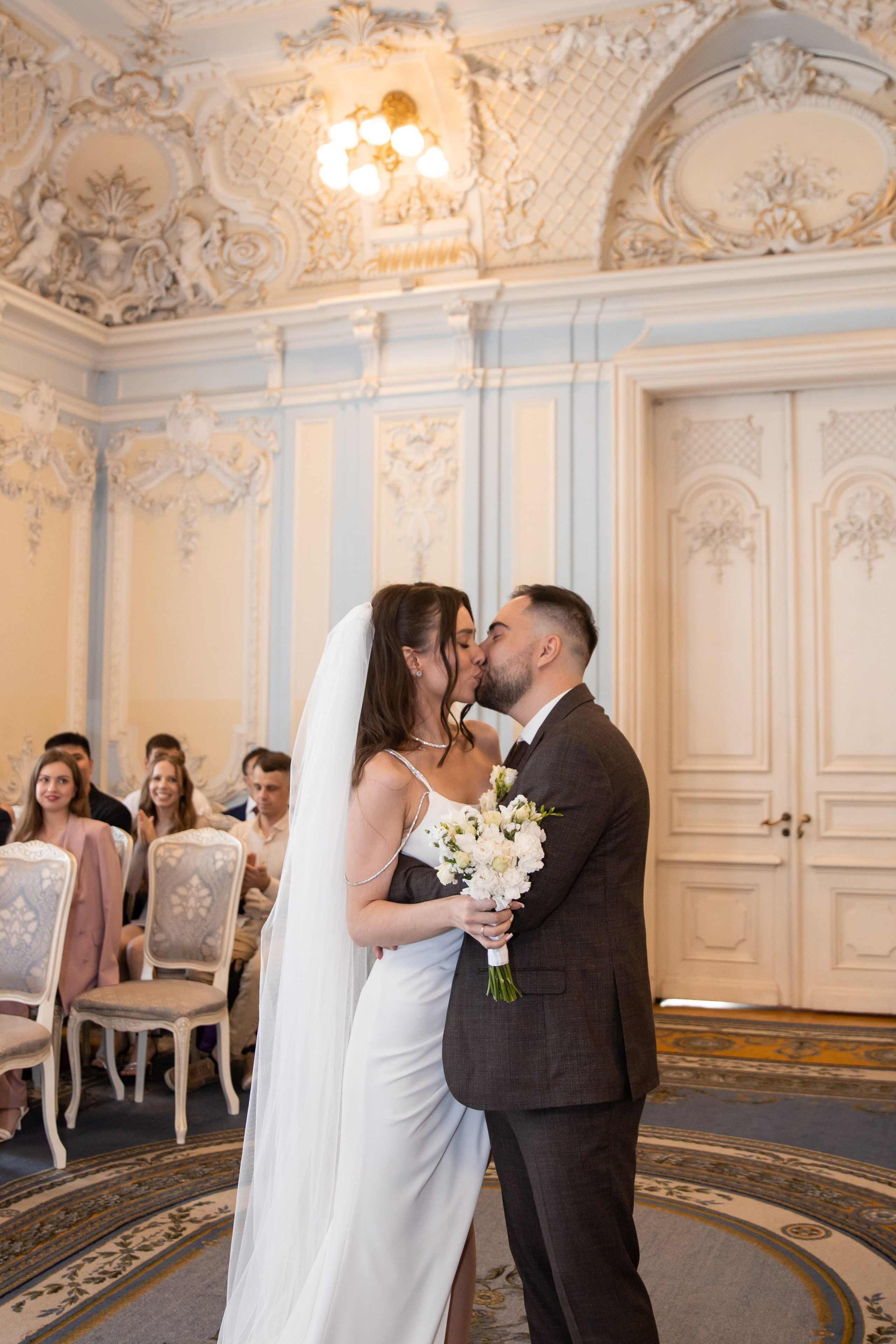 Анна и Александр / Прогулка + ЗАГС. Свадебный и семейный фотограф в Москве Диана Левченко