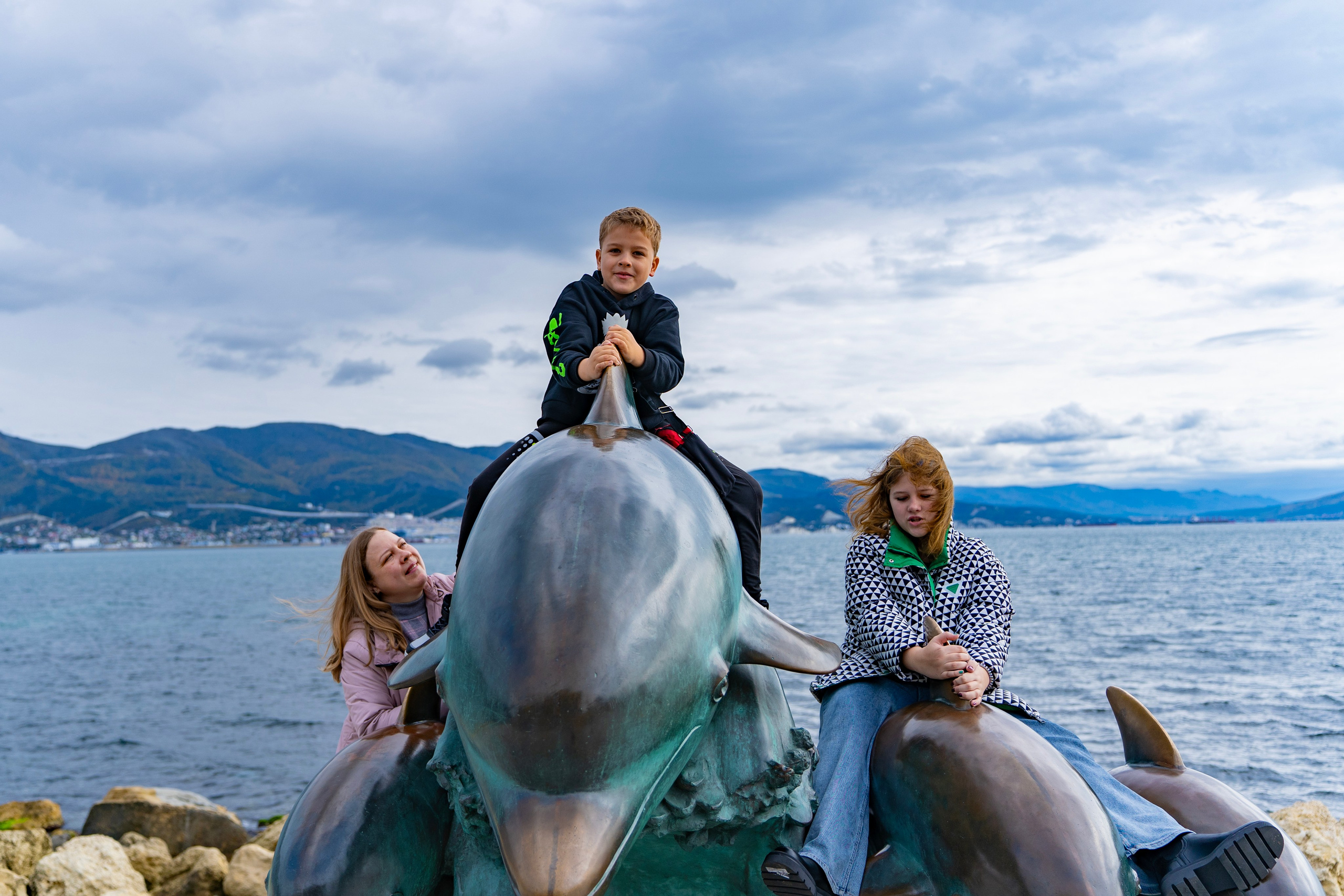 Фотосессия в Новороссийске осенью. Семейный и детский фотограф Екатерина Черняева. Снимаю портреты, love story, фотопрогулки, работаю на улице, в кафе, студии, дома у клиента