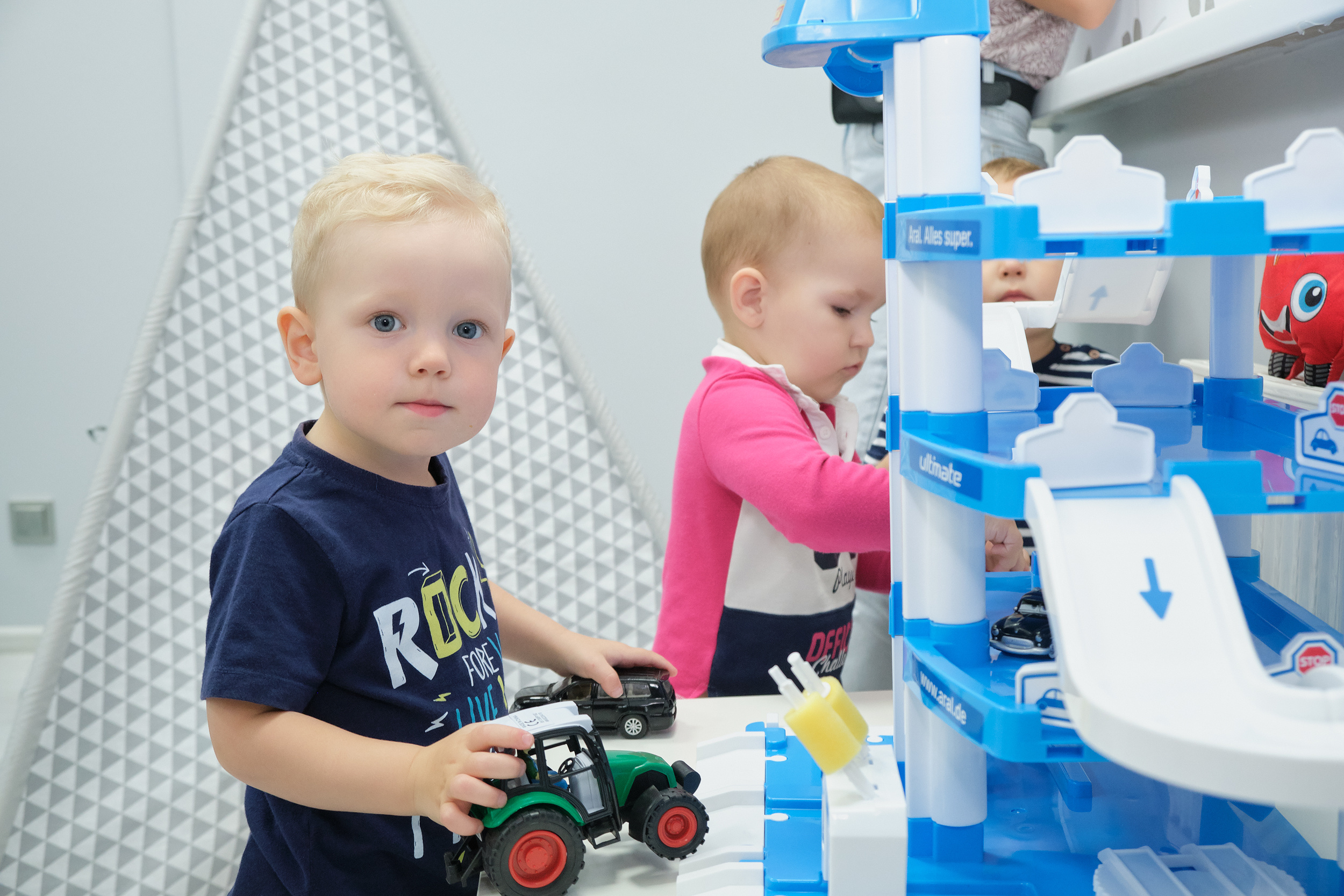 Детские Праздники и Дни Рождения. Фотограф и видеограф в Москве Алексей Толстиков