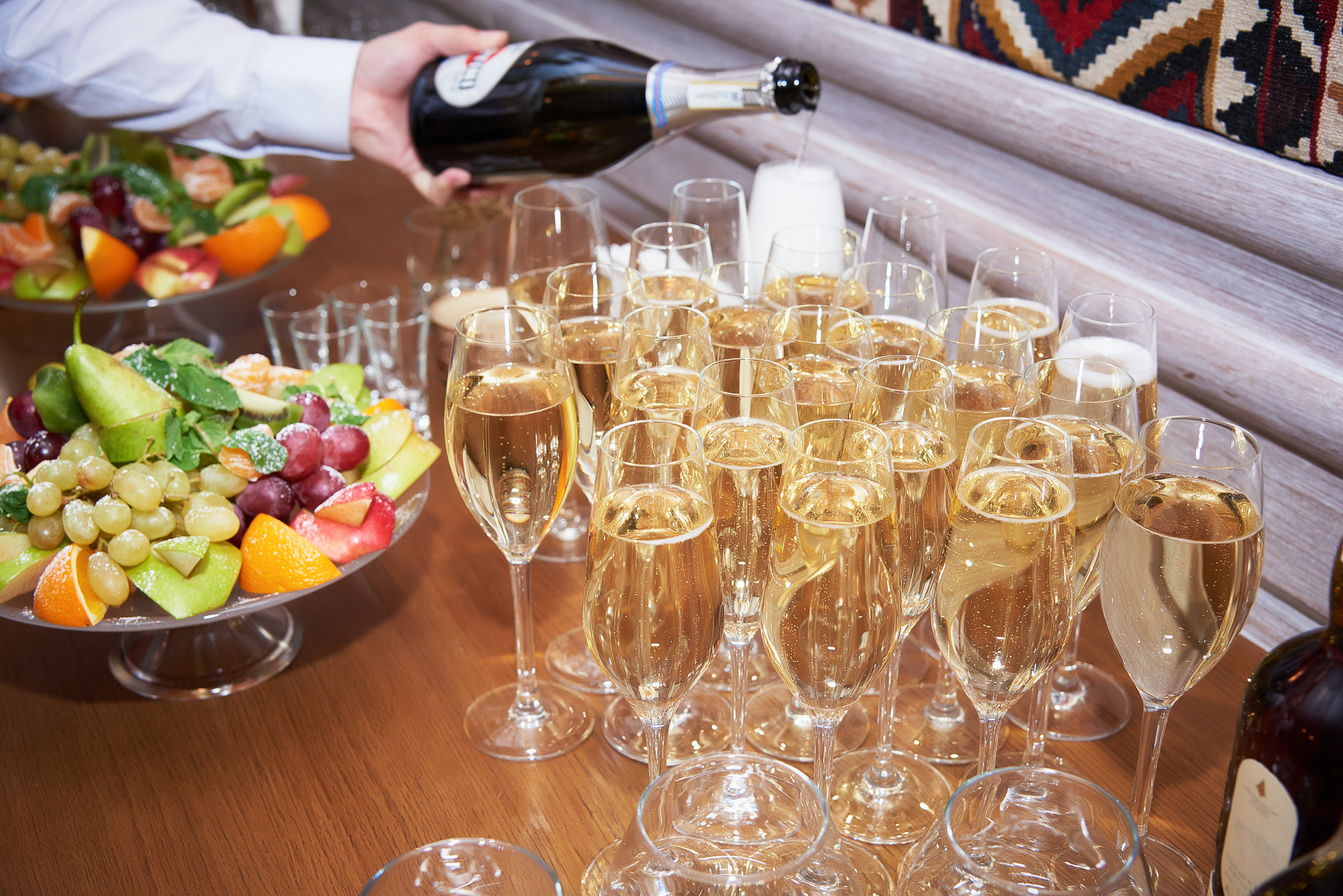 Праздники и Корпоративы. Фотограф и видеограф в Москве Алексей Толстиков