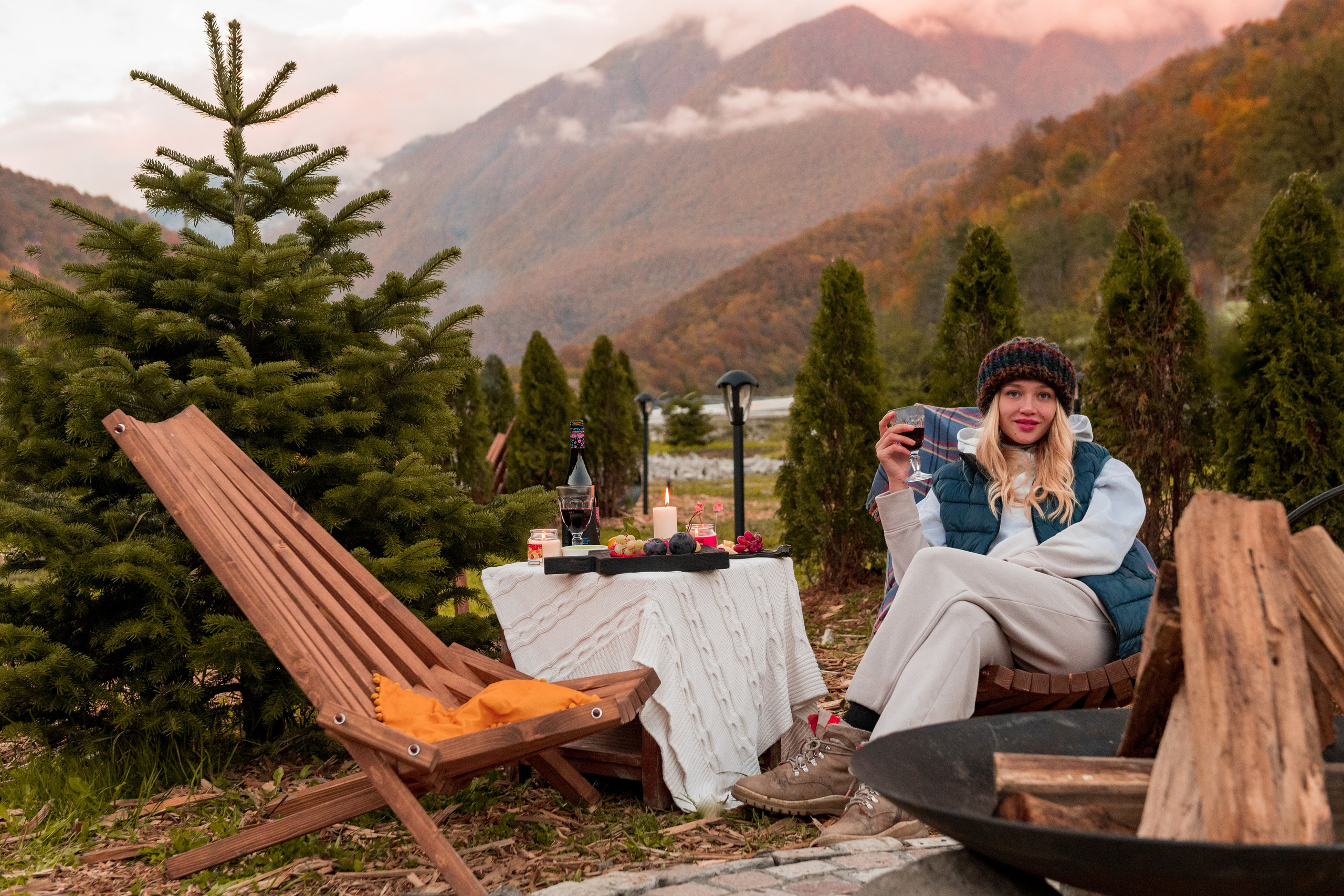 Контент съемка места для отдыха на курорте Газпром Поляна «Мзымта Пляж». Репортажный фотограф в Красной Поляне и Сочи Павлюченко Екатерина