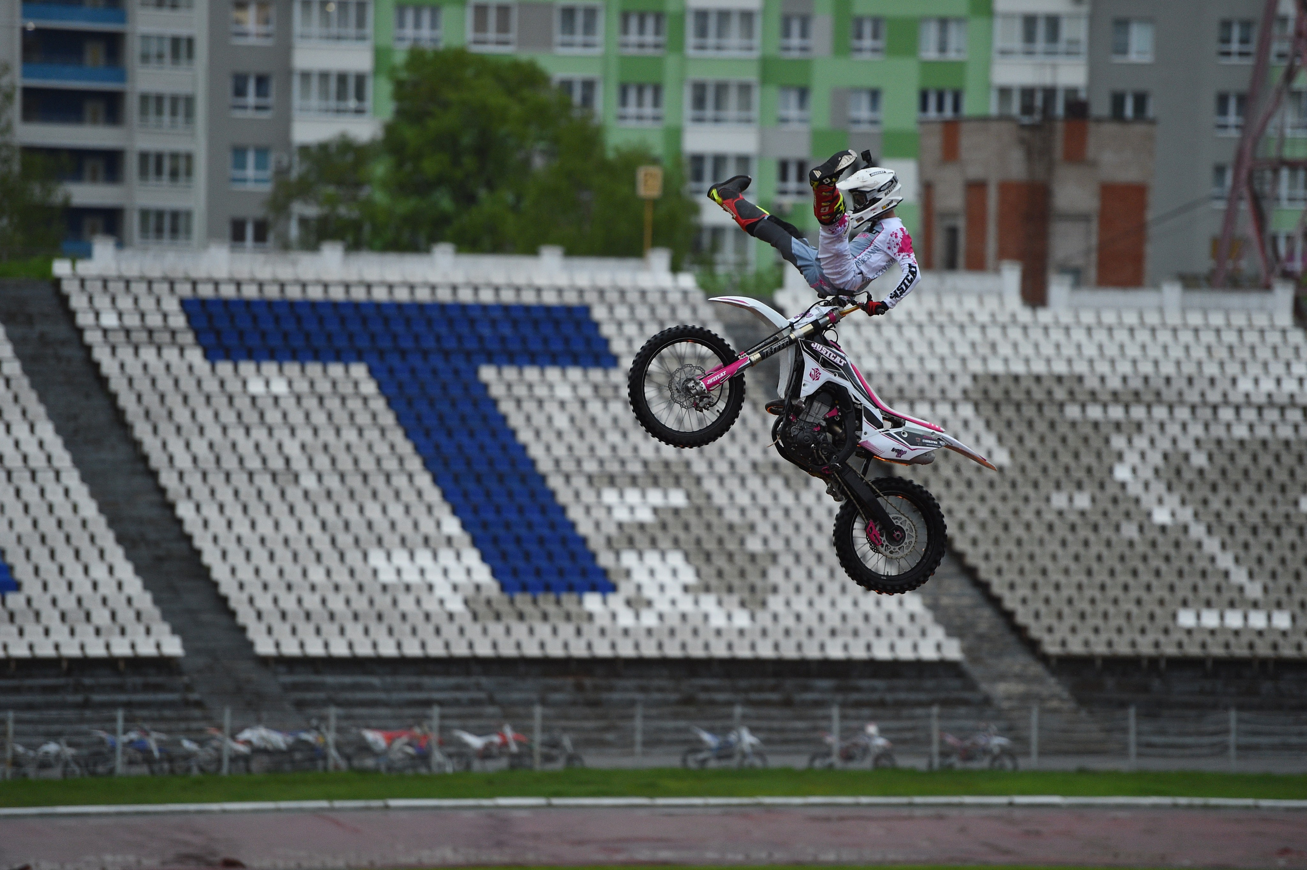 Шоу Безумцев. Ижевск. 2022.05.28. Спортивный репортажный фотограф в Ижевске Сергей Мерзляков