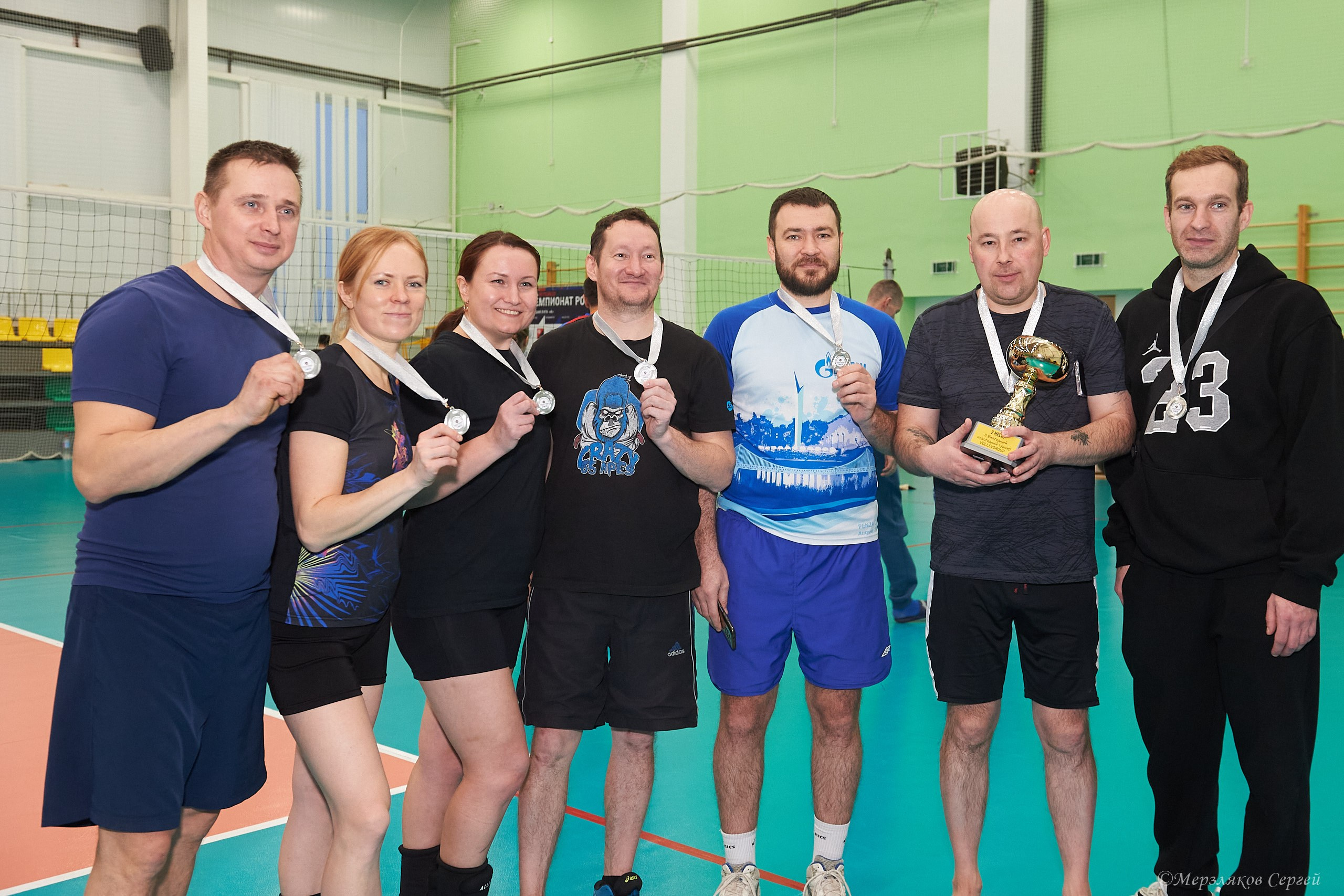 Новогодний волейбольный турнир. Ижевск. 16.12.23. Спортивный репортажный фотограф в Ижевске Сергей Мерзляков