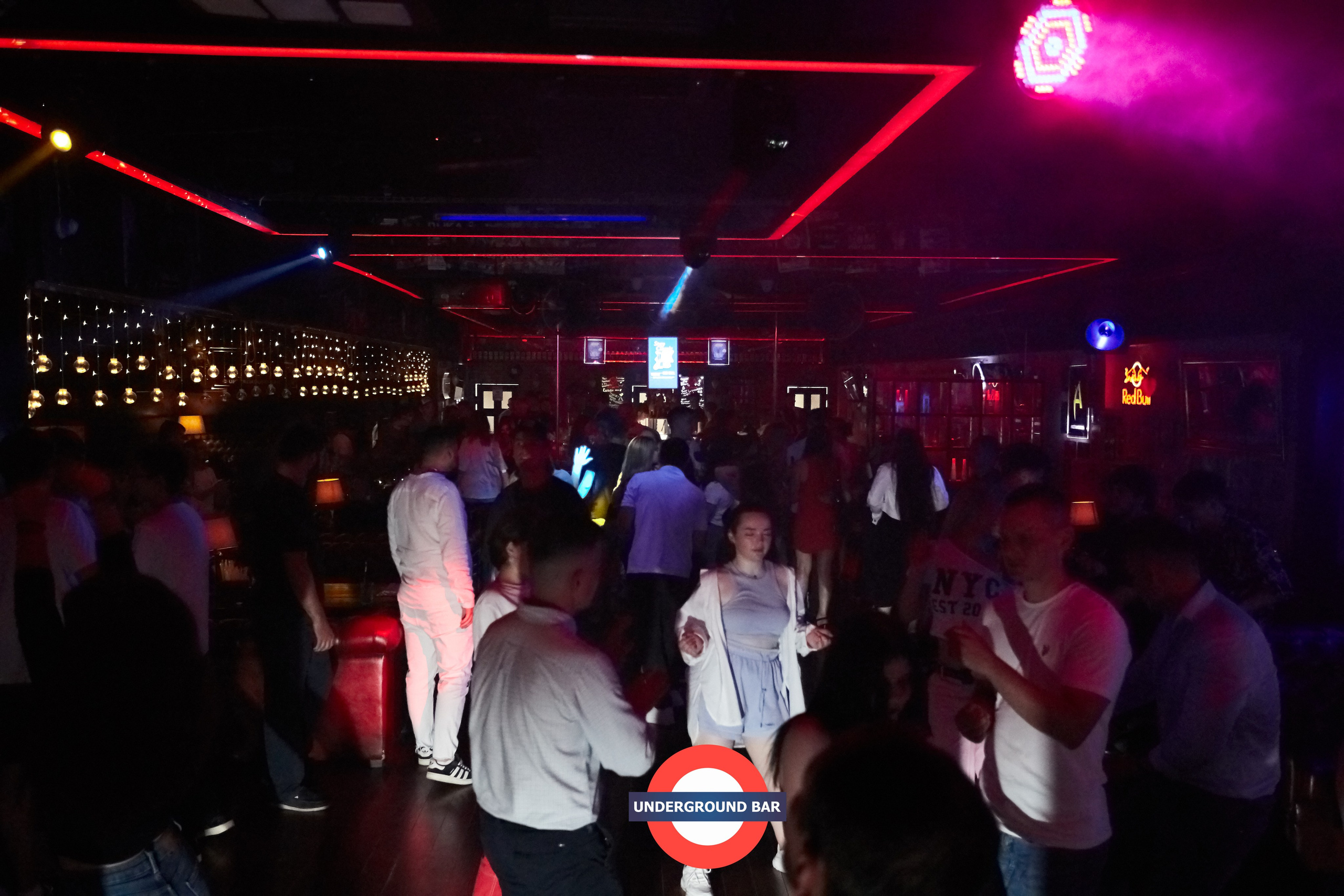 Underground Bar. Репортажный Фотограф