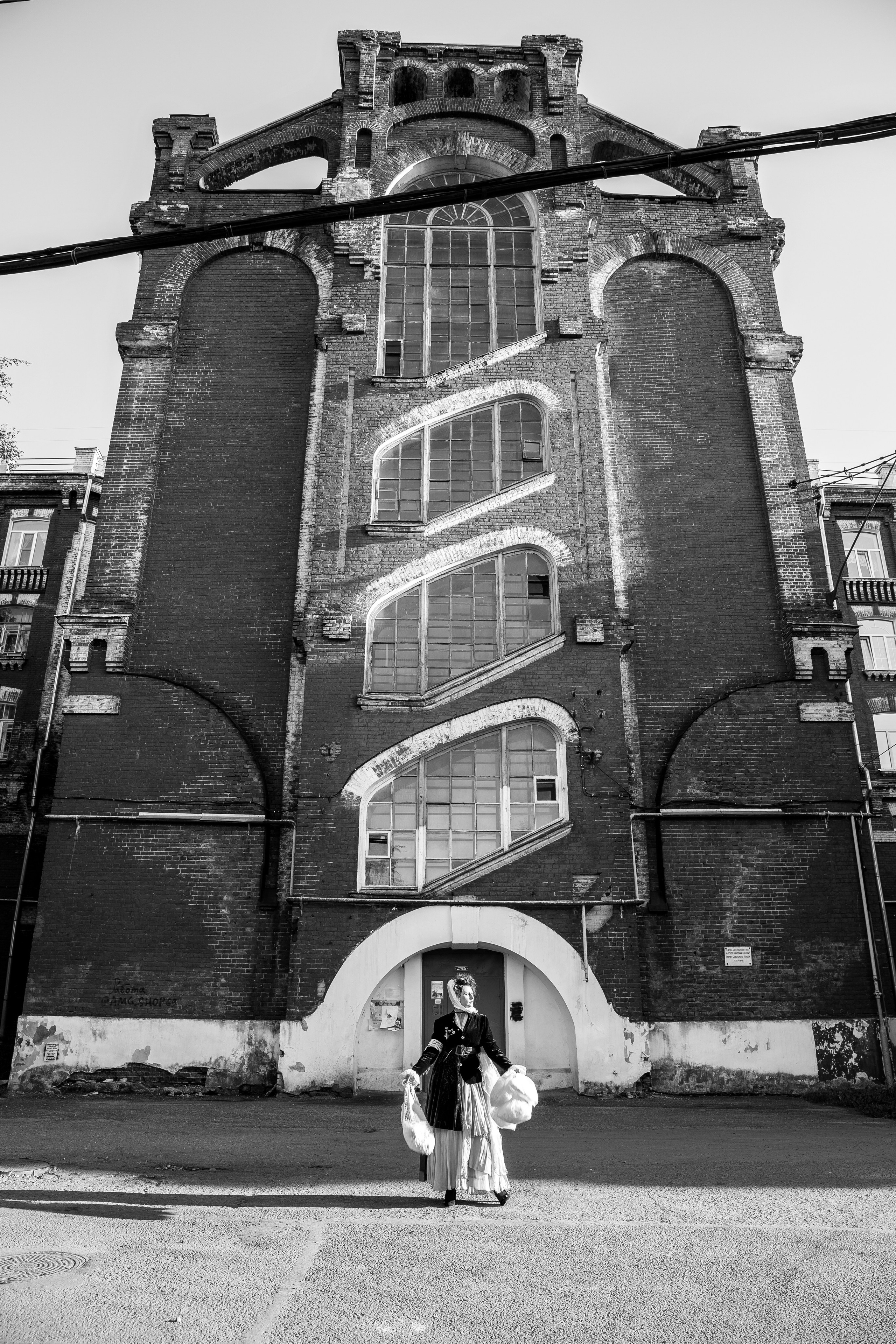 Джамиля. Творческая съемка во дворах Пролетарки. Фотограф в Твери Лагодная Яна