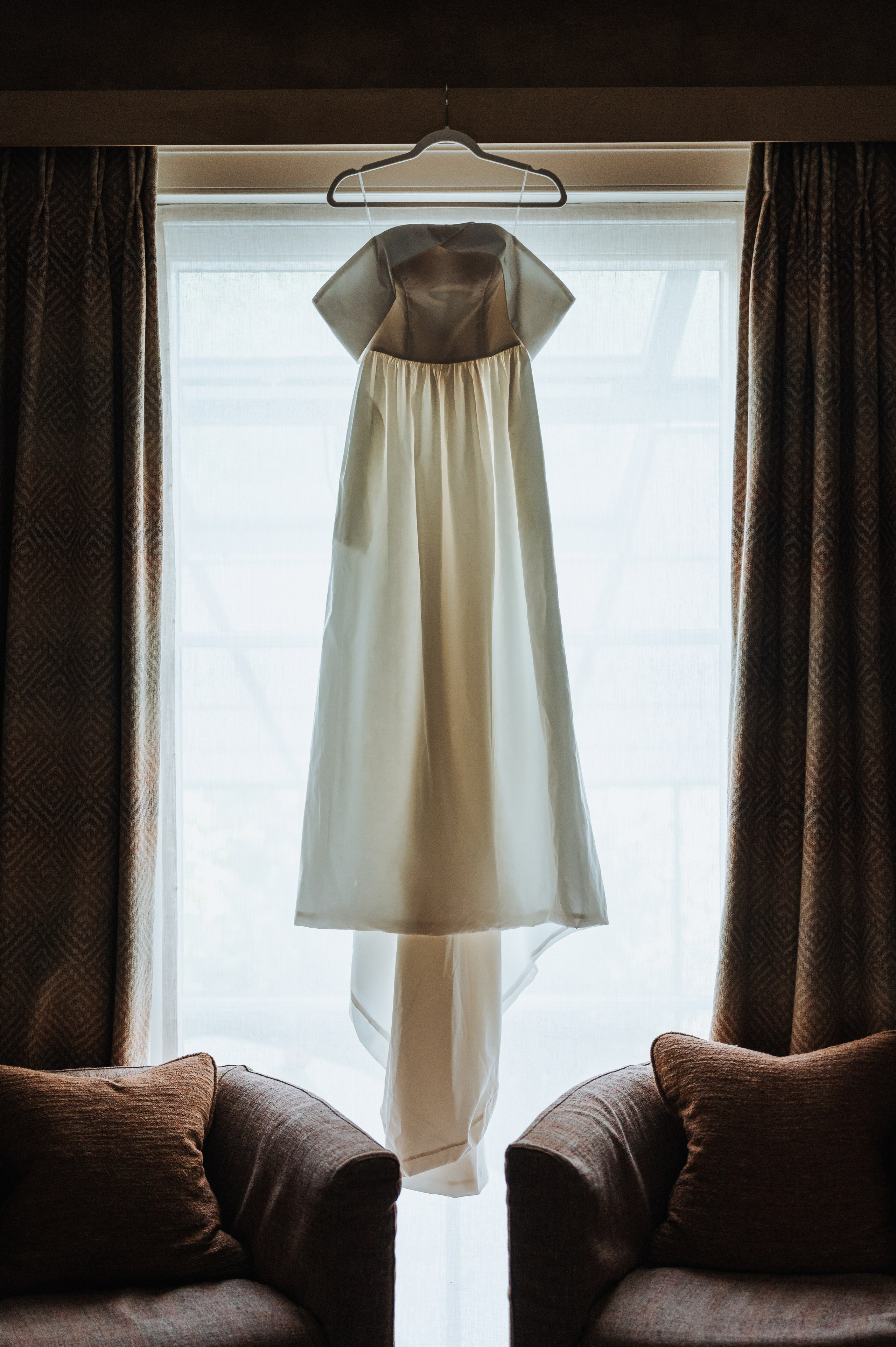 …Whimsical love. Golden Moments Editing — We do Wedding’s Retouch and Video Editing