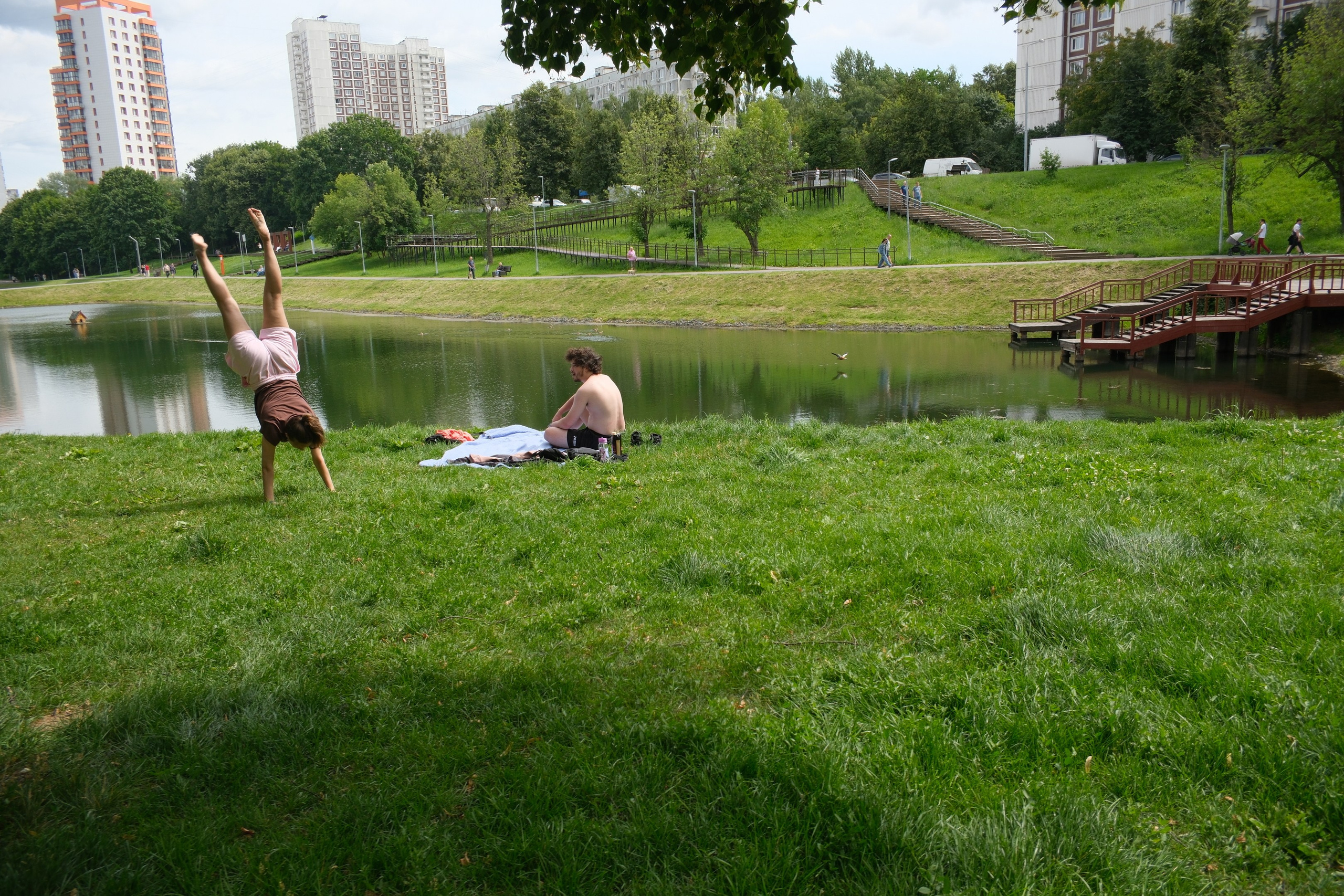 Прогулка на Каскадные пруды в Чертаново 06.07.2025. Улица, люди, жизнь…