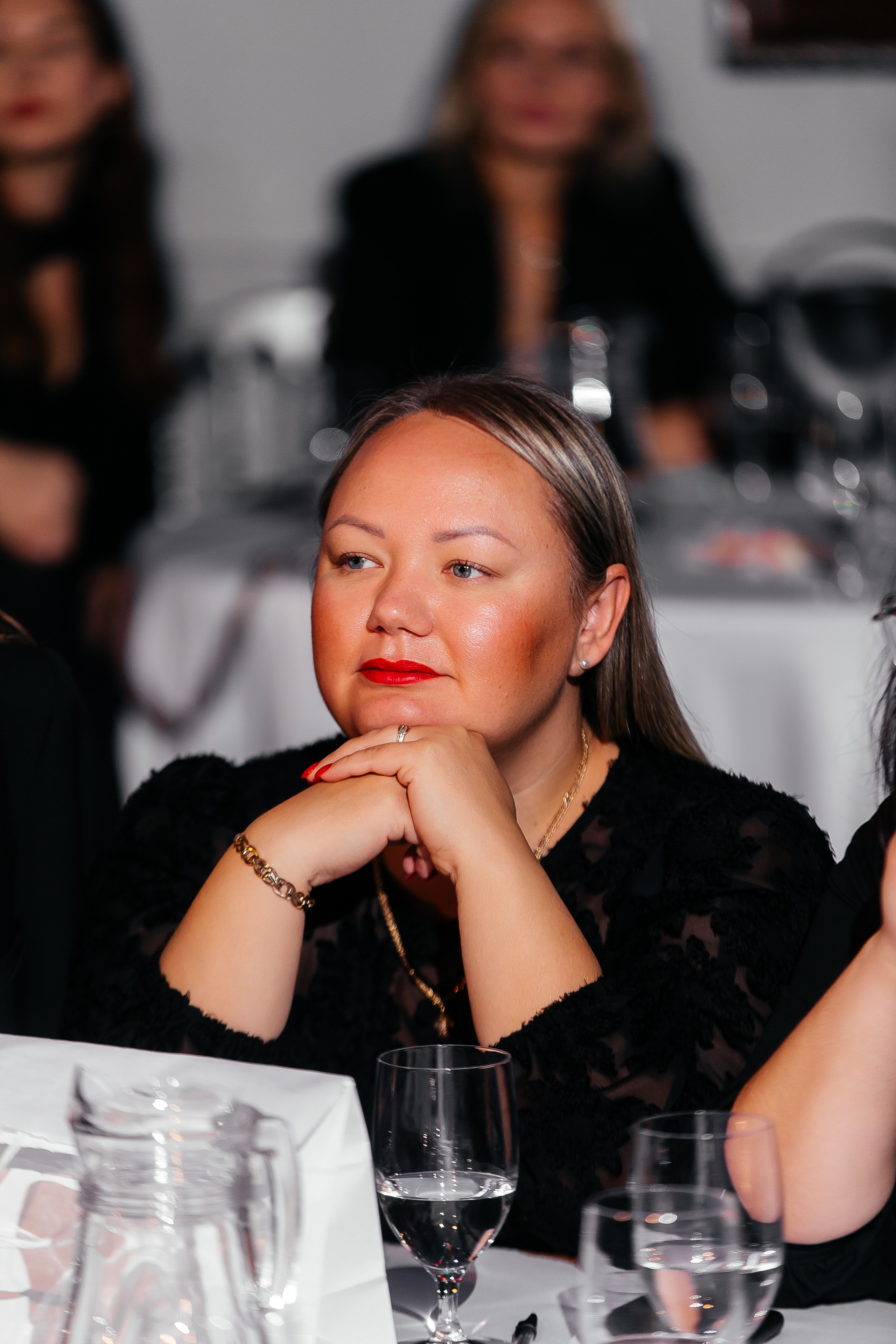 Фотозона+выступление спикеров. Фотограф в Красноярске Надежда Воскресенская