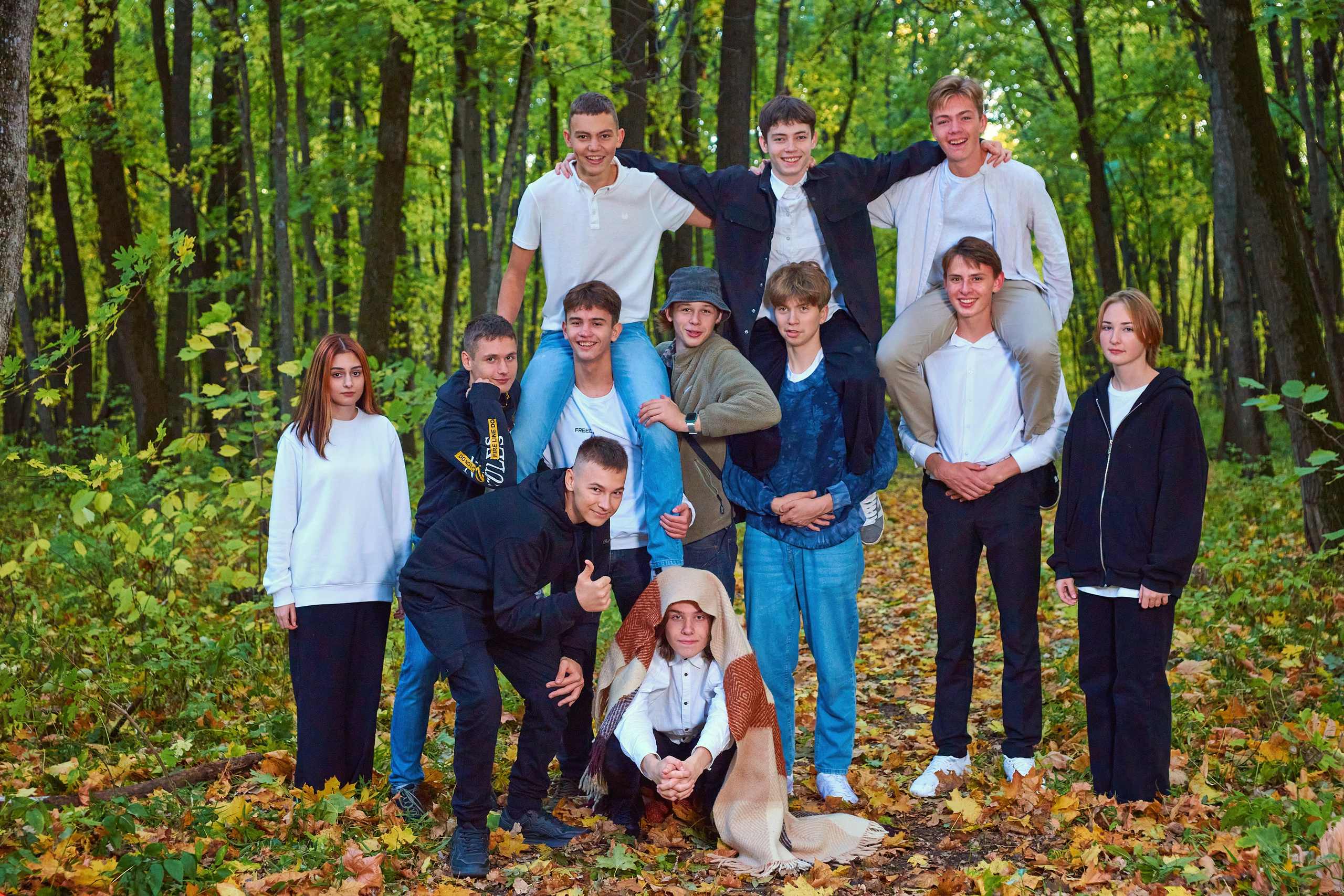 Осень в лесу. 9 класс. 2023. Childrenfoto.ru