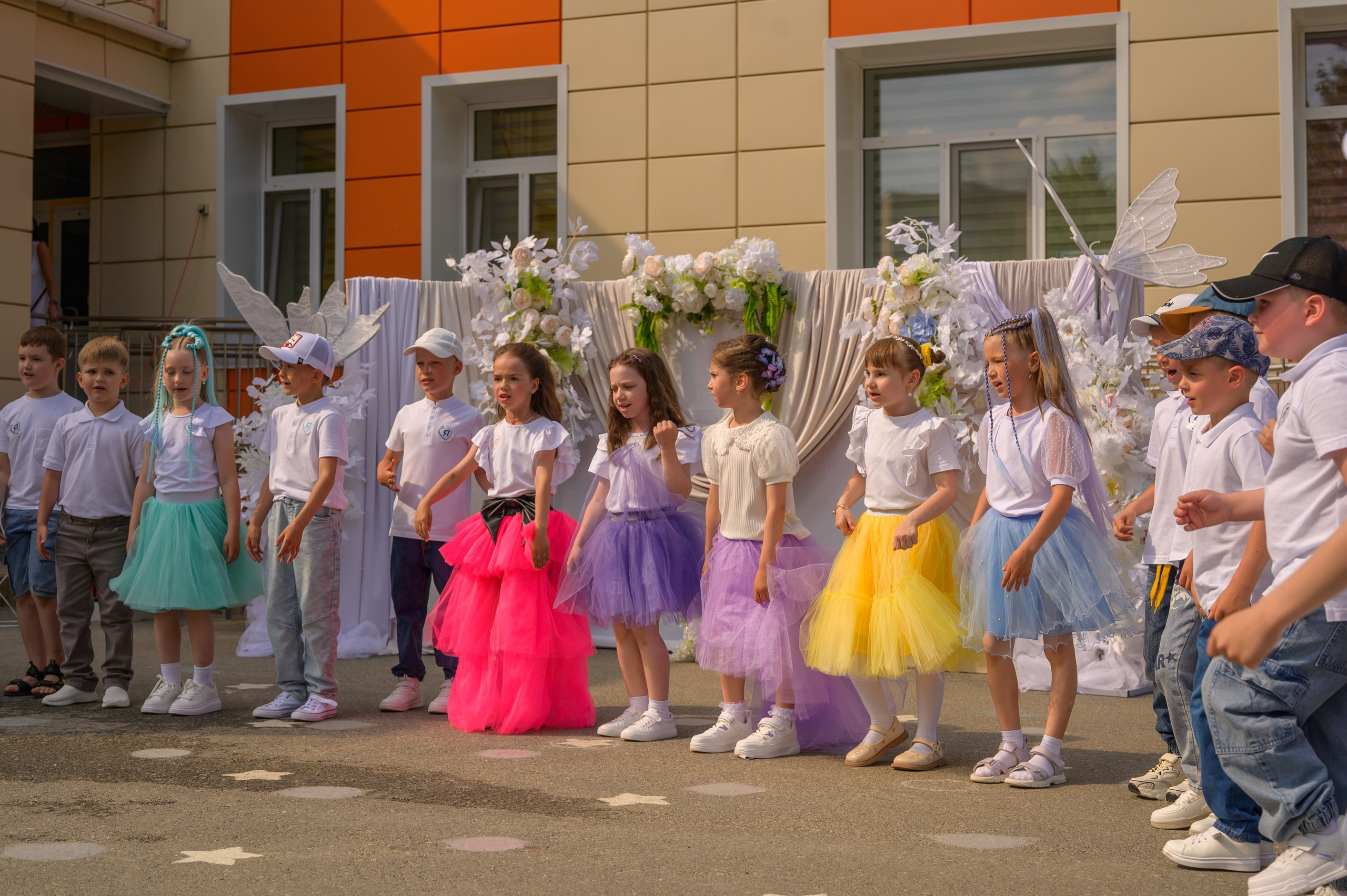 Репортаж выпускного группа «Фантазёры» 3 садик. Фотограф новорожденных, семейный детский в Тюмени Татьяна Морозова