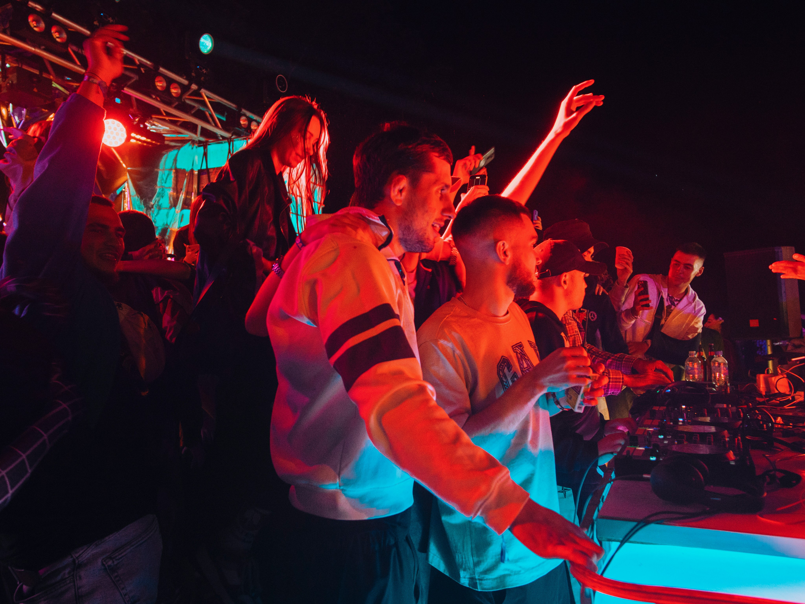 Vibe Туса. Фотограф и видеограф в Благовещенске и Санкт-Петербурге Мурыгина Мария