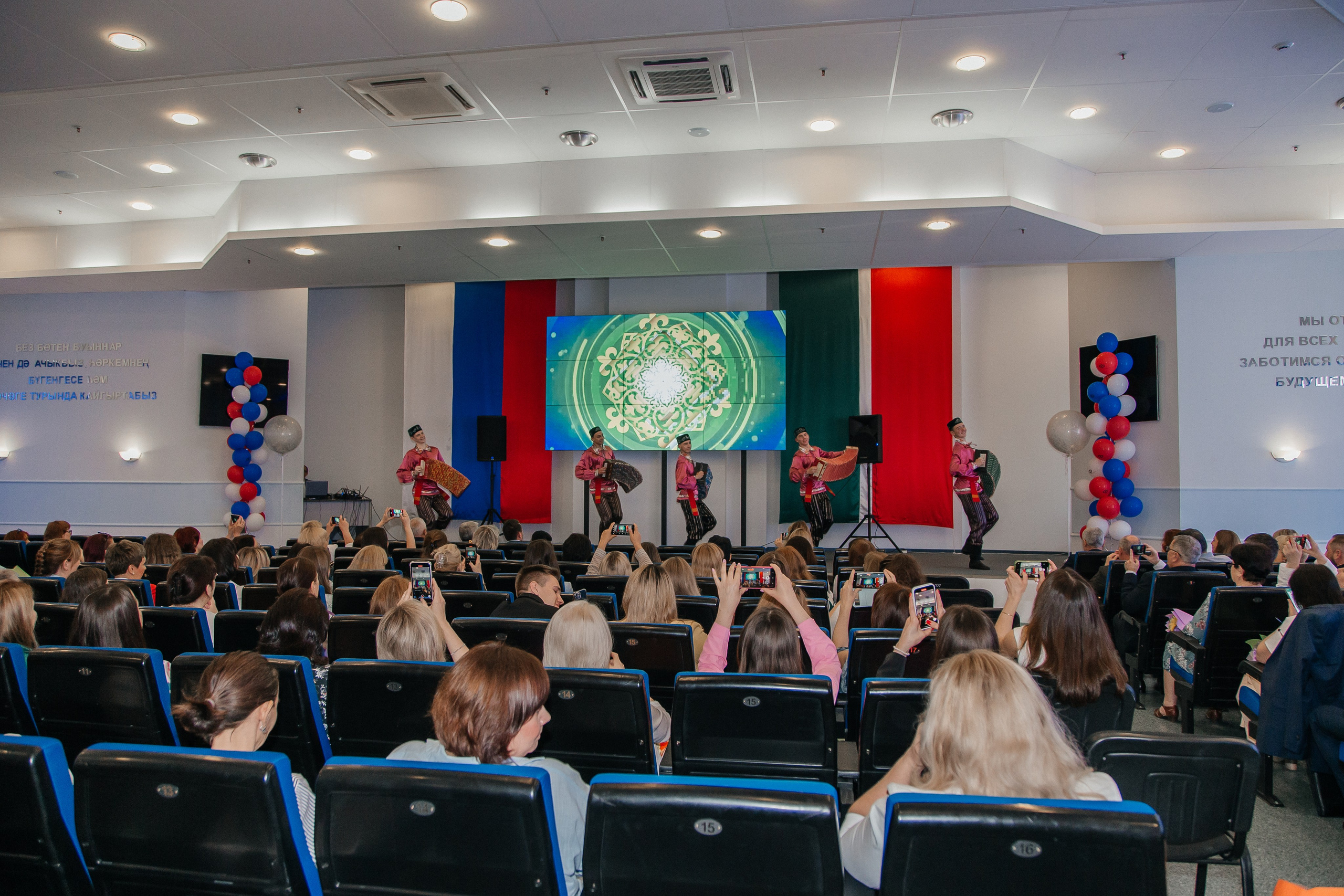 Пенсионный фонд. Свадебный фотограф в Москве и Казани