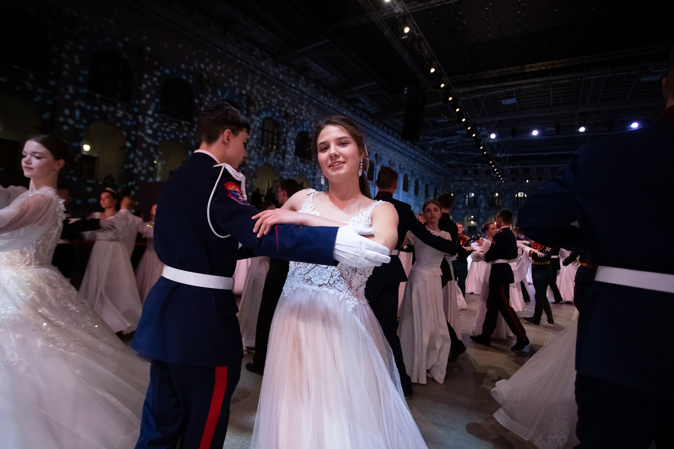 Кадетский бал. VICTOR SAPOZHNIKOV