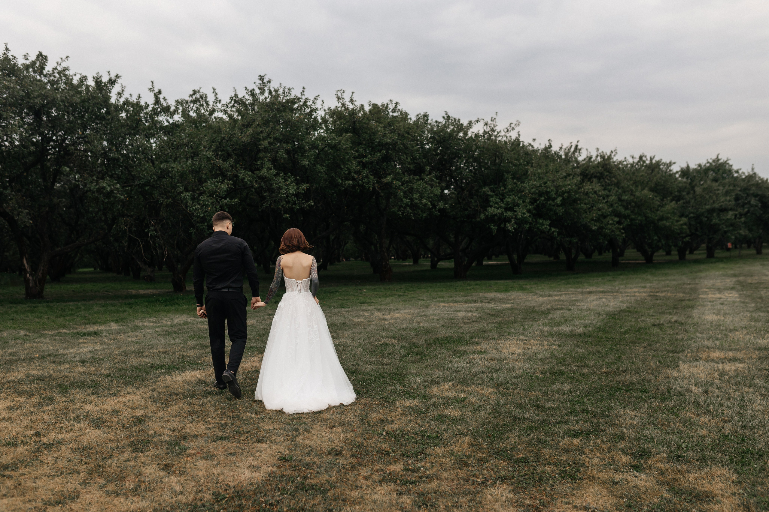 Свадебная фотосессия в Коломенском. Фотограф Наталия Федосова, г. Москва. TG и Instagram @nataliya_raw