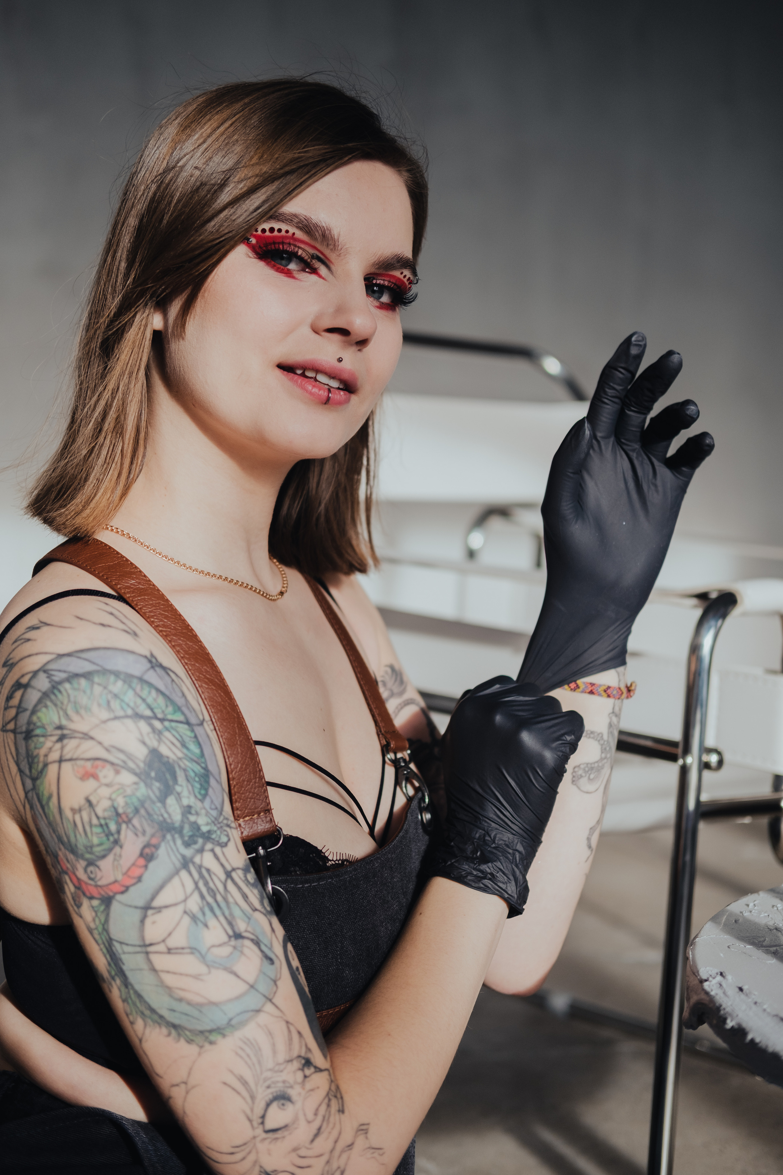 Контент съёмка для Анны пирсинг мастер. Фотограф в Иркутске Анна Мирошникова