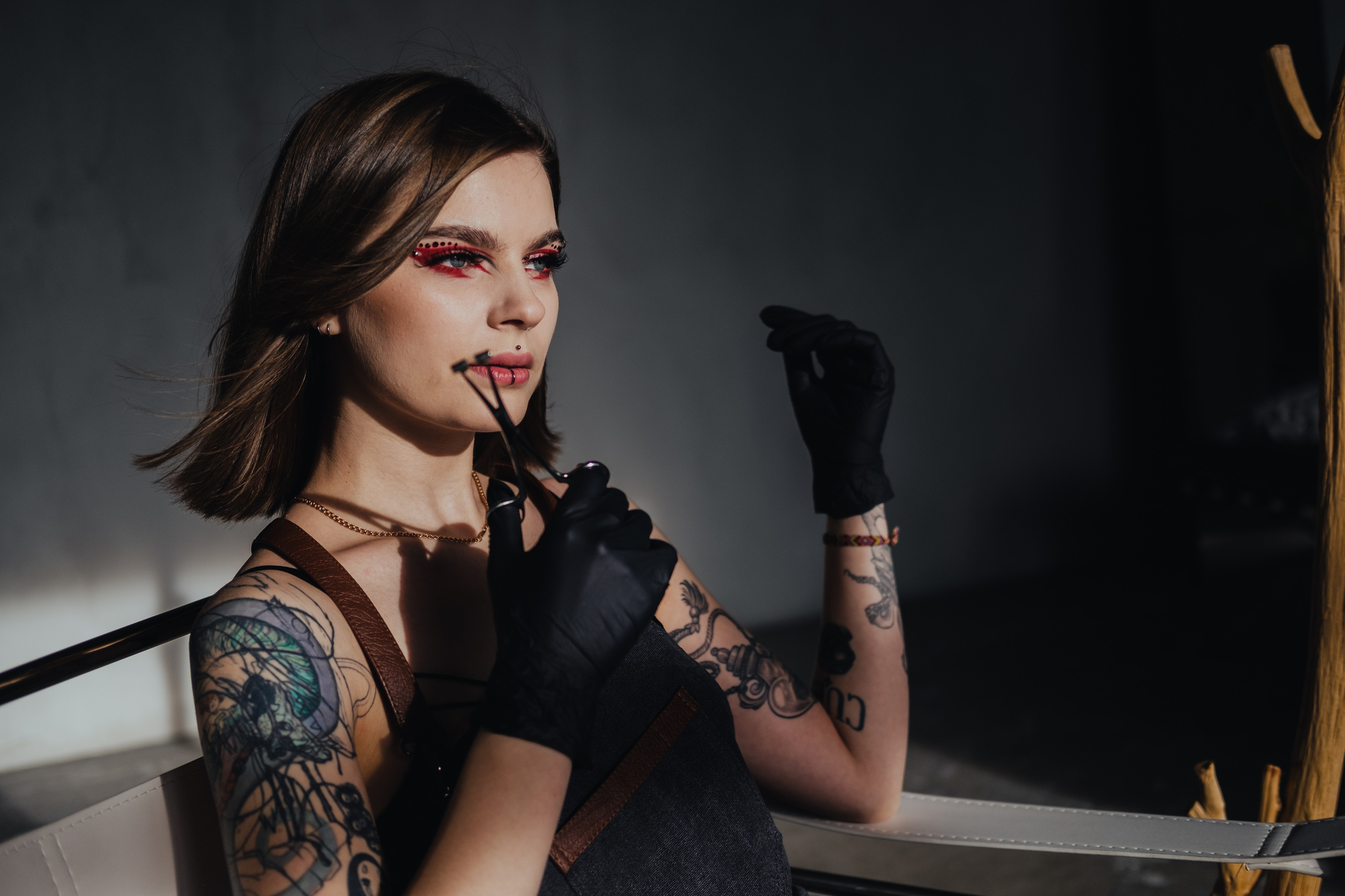 Контент съёмка для Анны пирсинг мастер. Фотограф в Иркутске Анна Мирошникова