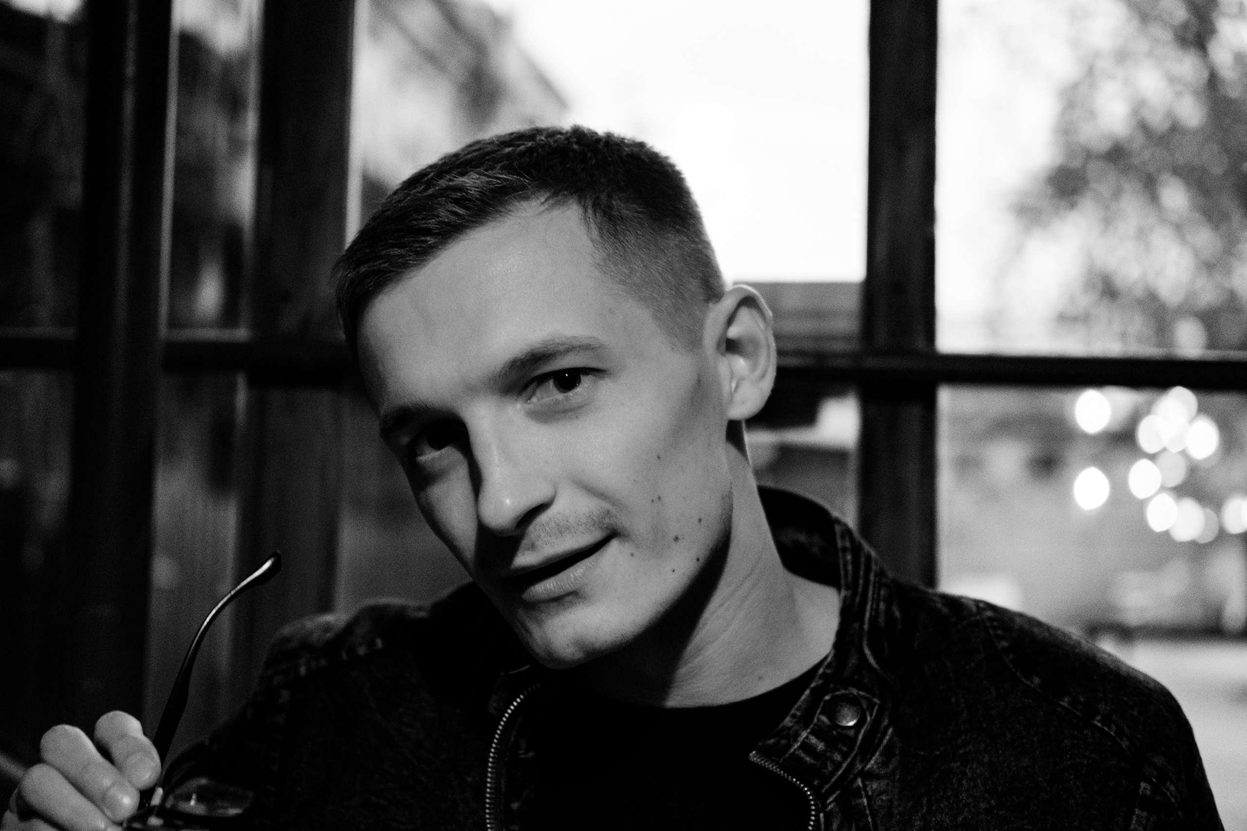 Артём, мужской портрет. Фотограф в Иркутске Анна Мирошникова