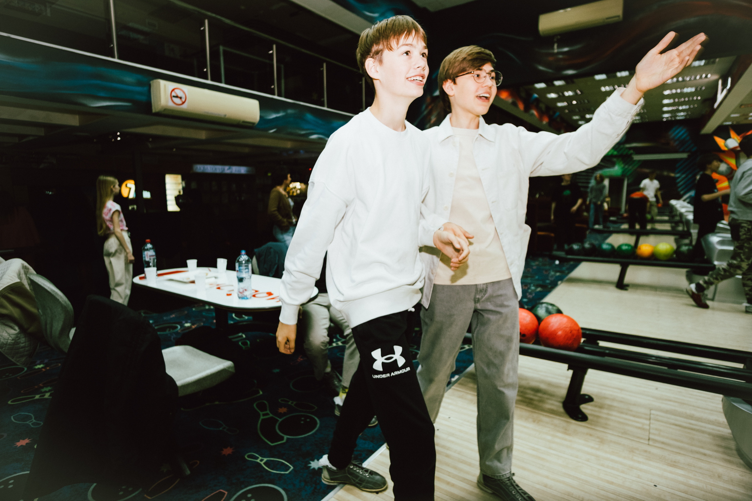 Выпускной в боулинге. Фотограф в Иркутске Анна Мирошникова