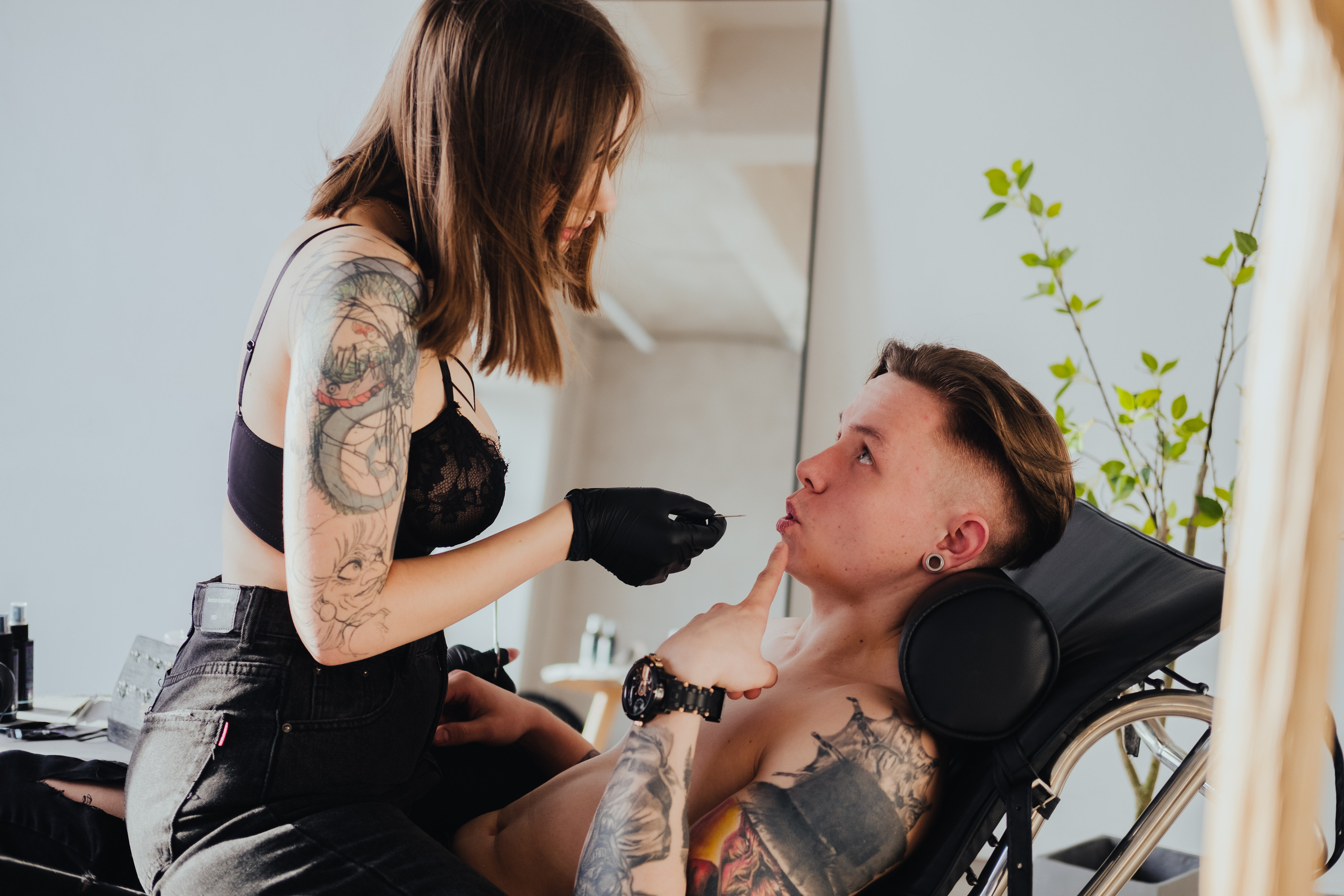 Контент съёмка для Анны пирсинг мастер. Фотограф в Иркутске Анна Мирошникова