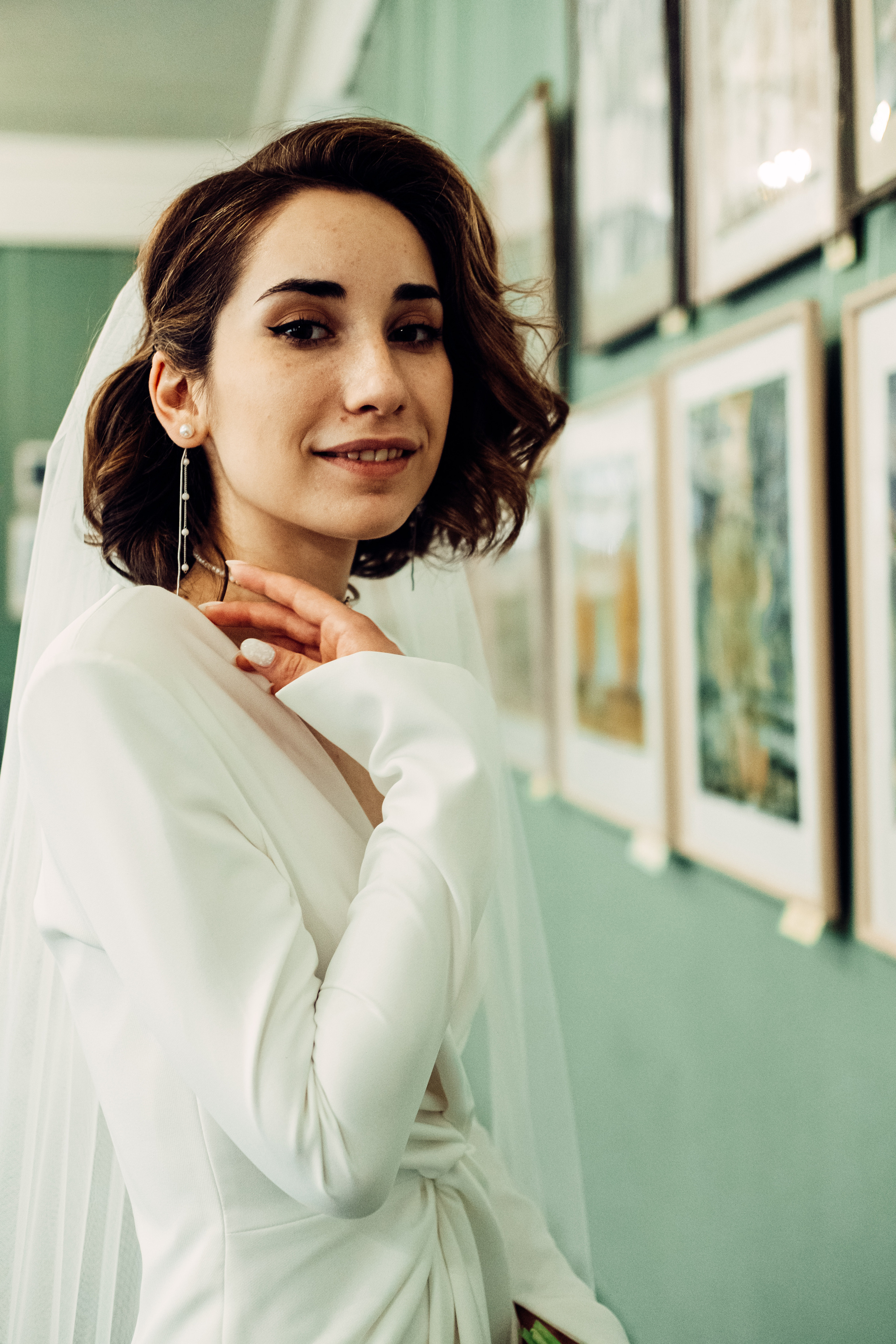 С любовью к искусству, свадьба в художественной галерее. Фотограф в Иркутске Анна Мирошникова