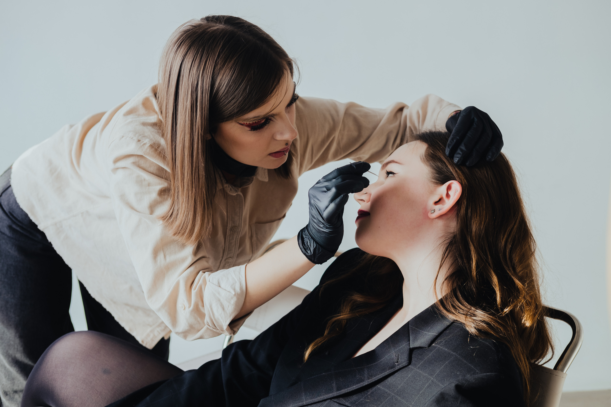 Контент съёмка для Анны пирсинг мастер. Фотограф в Иркутске Анна Мирошникова