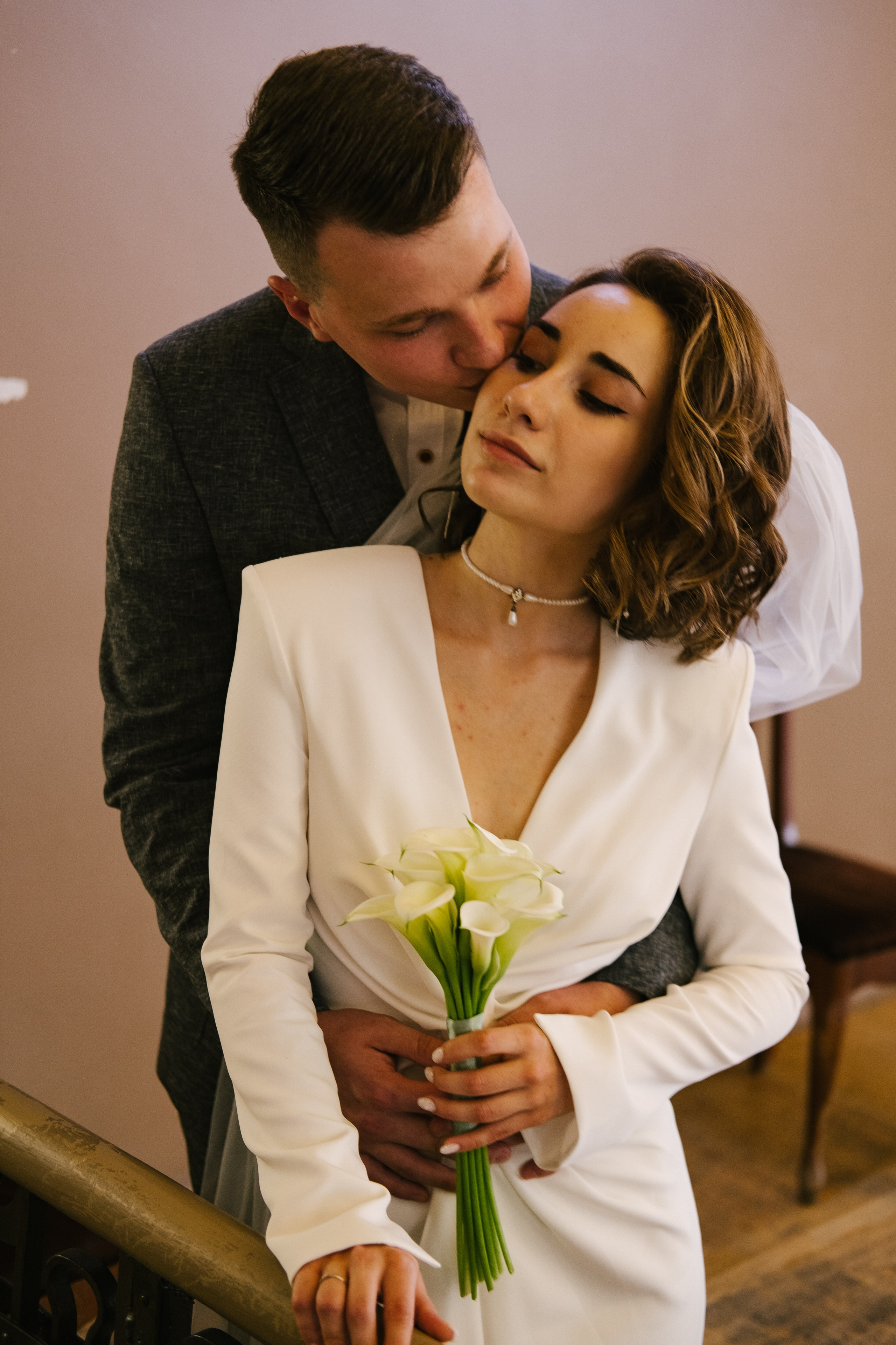 С любовью к искусству, свадьба в художественной галерее. Фотограф в Иркутске Анна Мирошникова