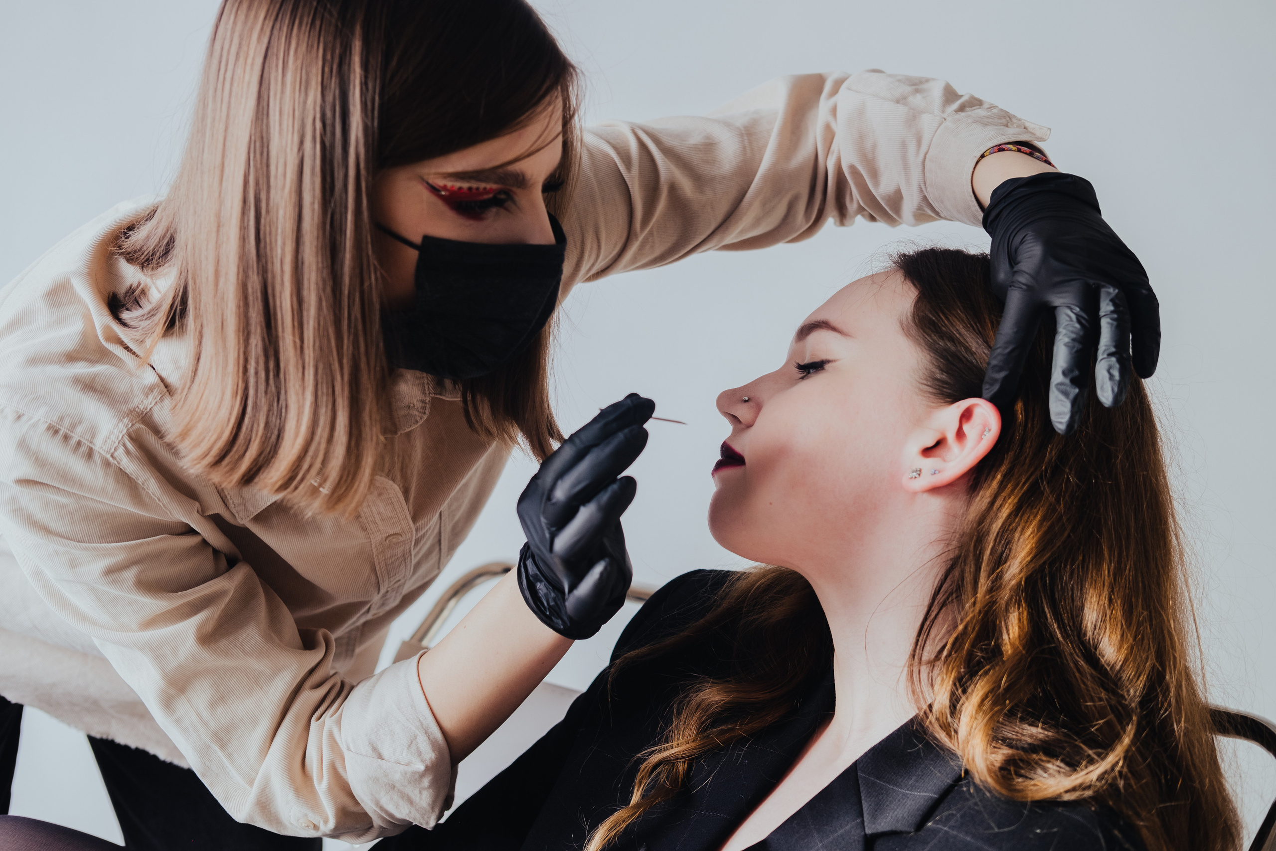 Контент съёмка для Анны пирсинг мастер. Фотограф в Иркутске Анна Мирошникова