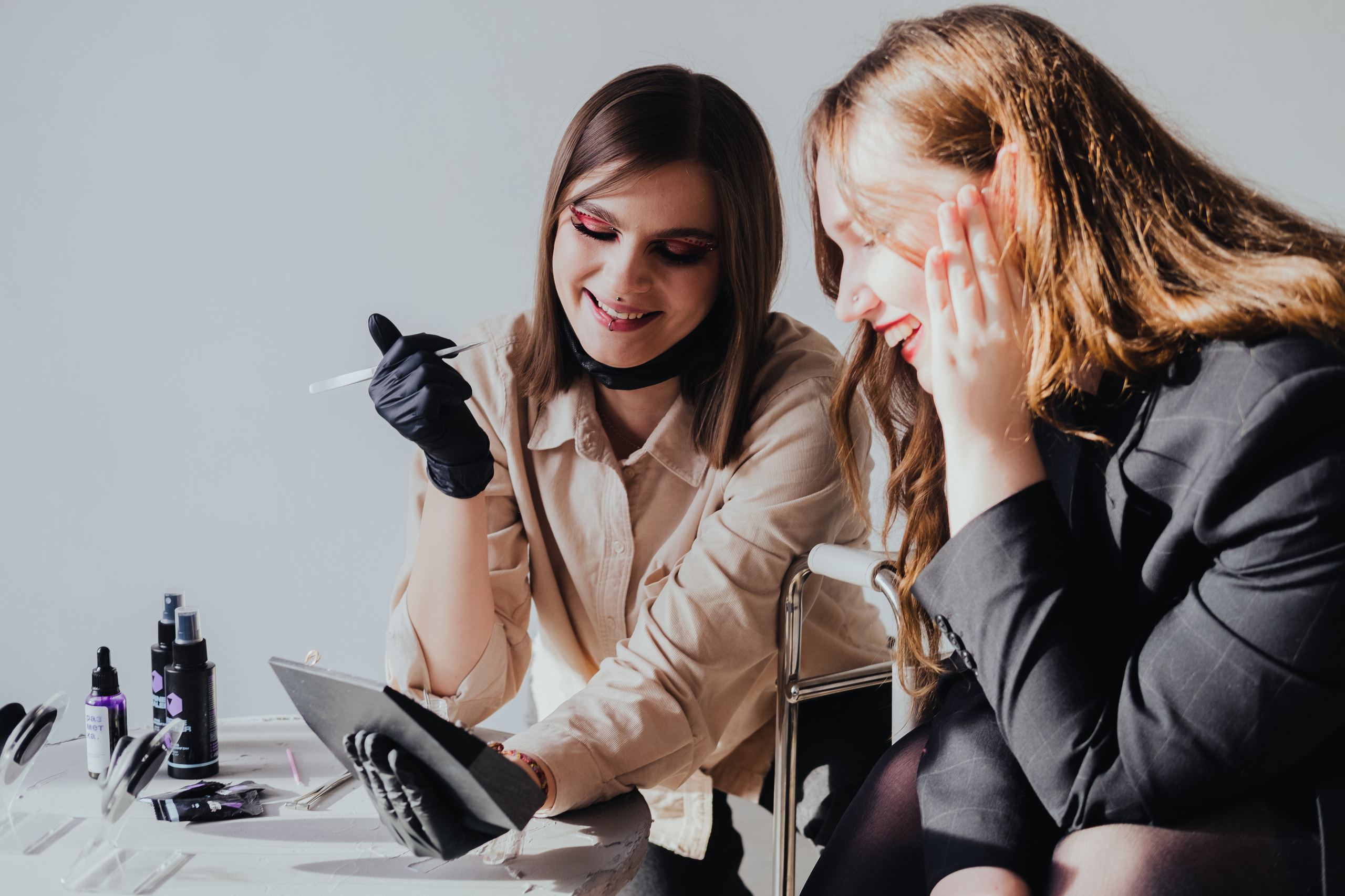 Контент съёмка для Анны пирсинг мастер. Фотограф в Иркутске Анна Мирошникова