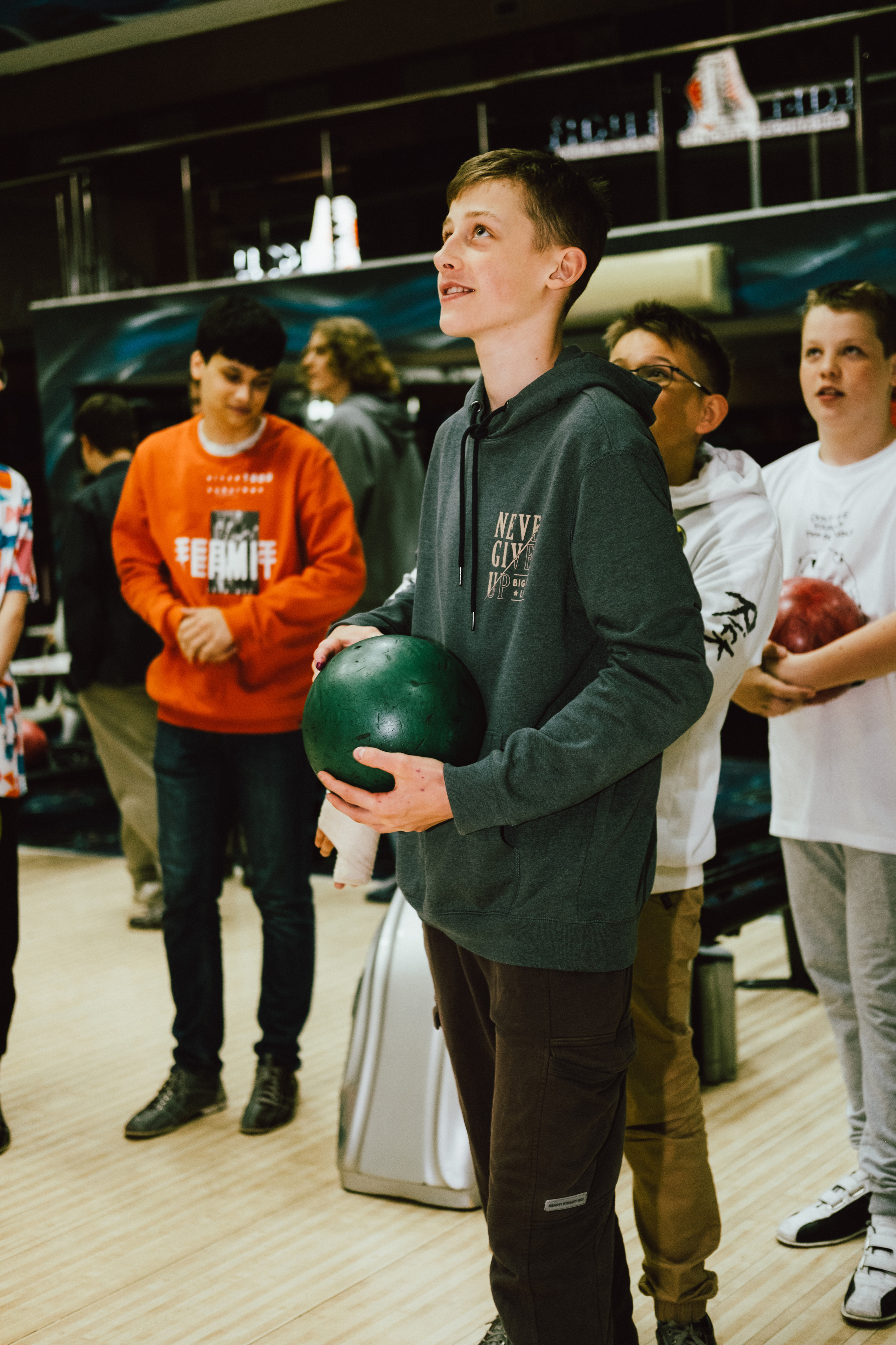Выпускной в боулинге. Фотограф в Иркутске Анна Мирошникова