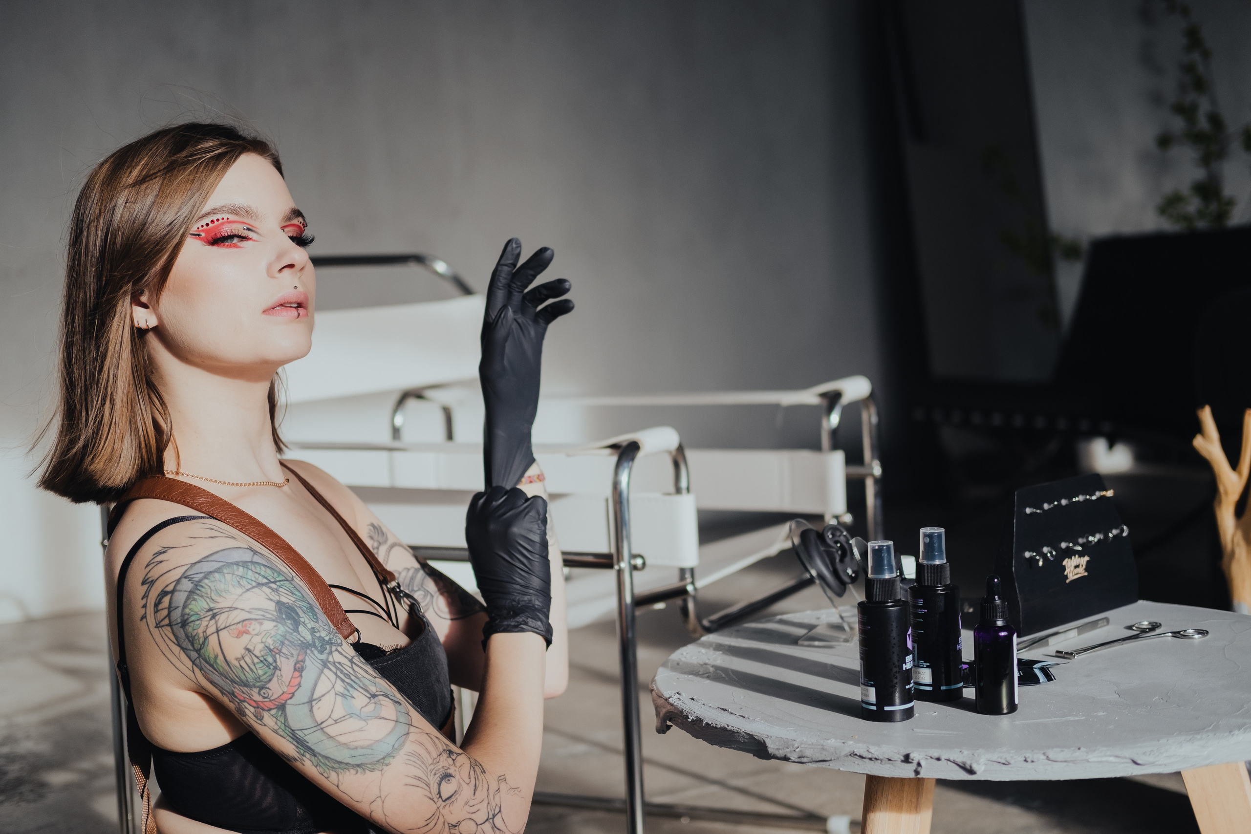 Контент съёмка для Анны пирсинг мастер. Фотограф в Иркутске Анна Мирошникова