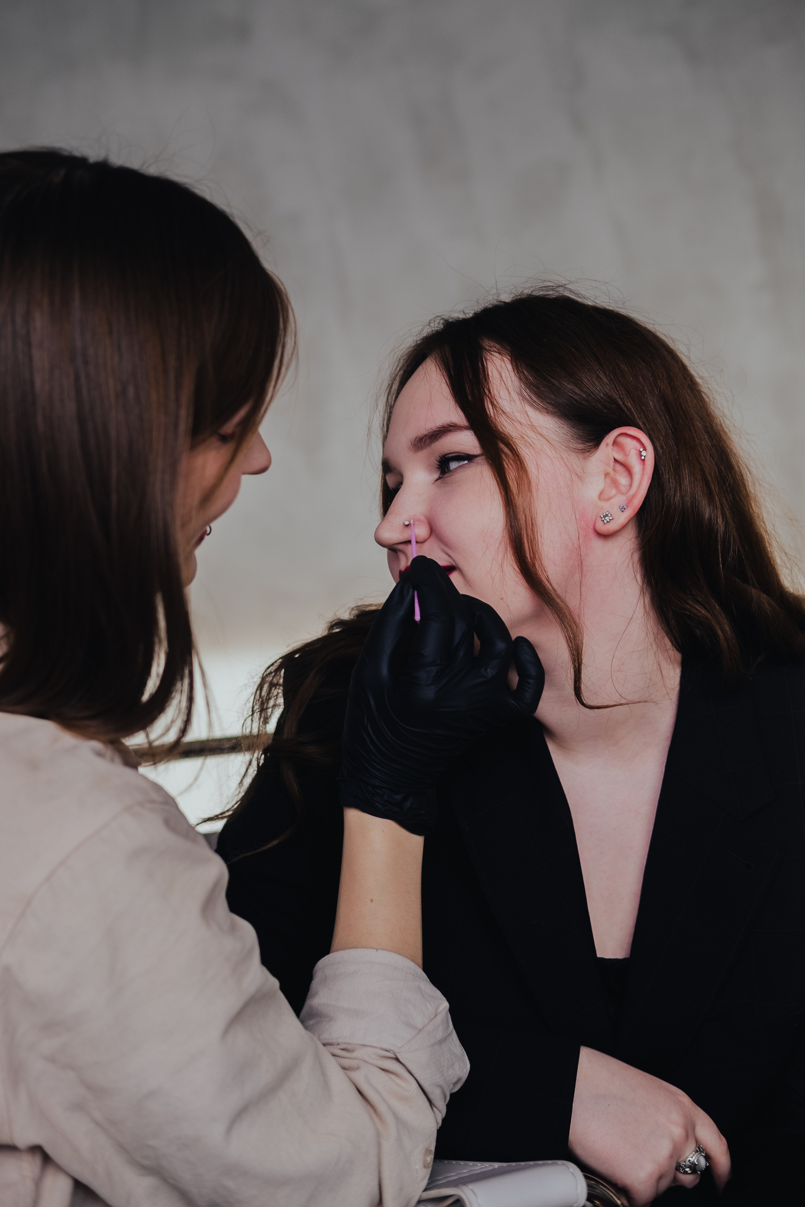 Контент съёмка для Анны пирсинг мастер. Фотограф в Иркутске Анна Мирошникова