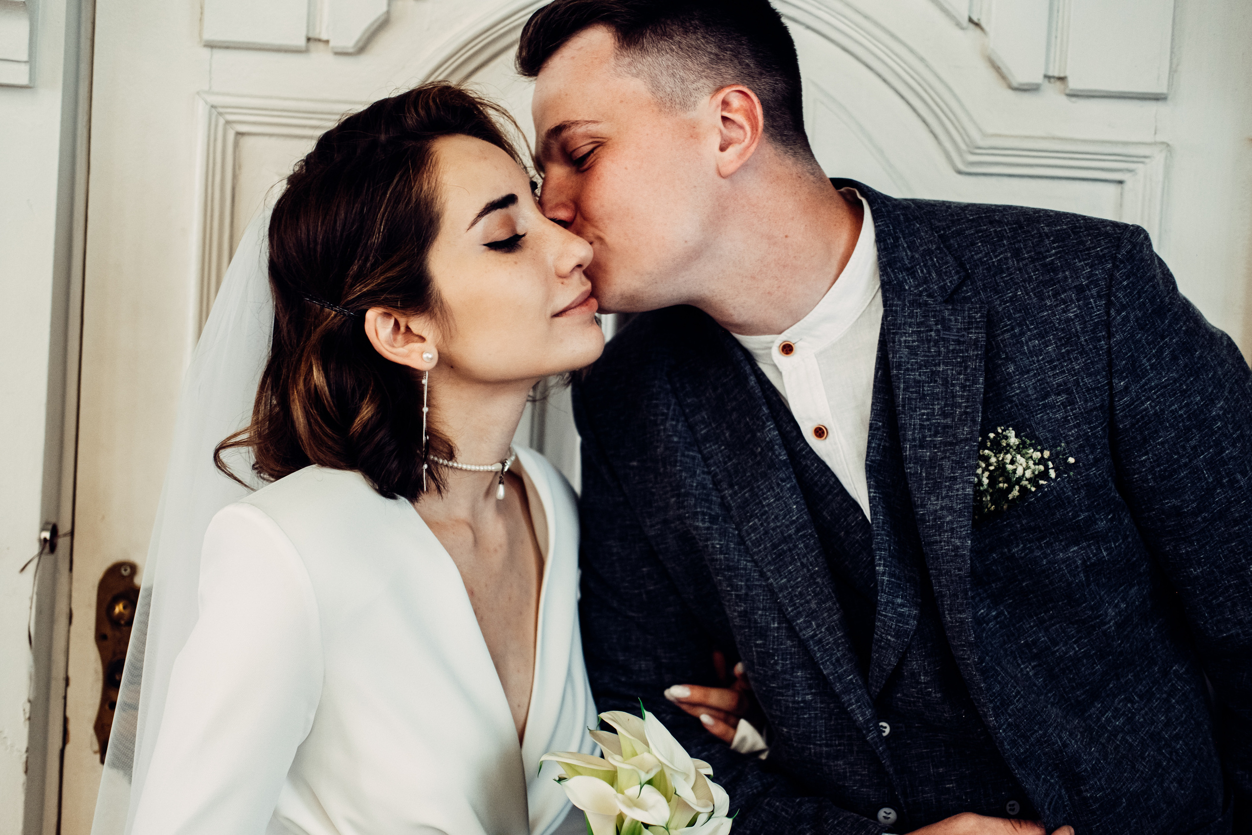 С любовью к искусству, свадьба в художественной галерее. Фотограф в Иркутске Анна Мирошникова