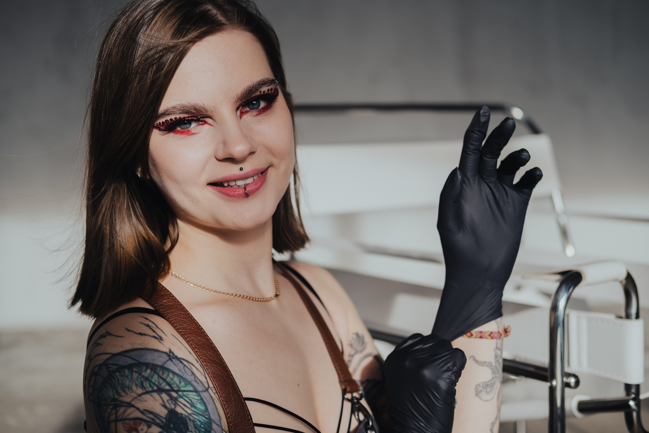 Контент съёмка для Анны пирсинг мастер. Фотограф в Иркутске Анна Мирошникова
