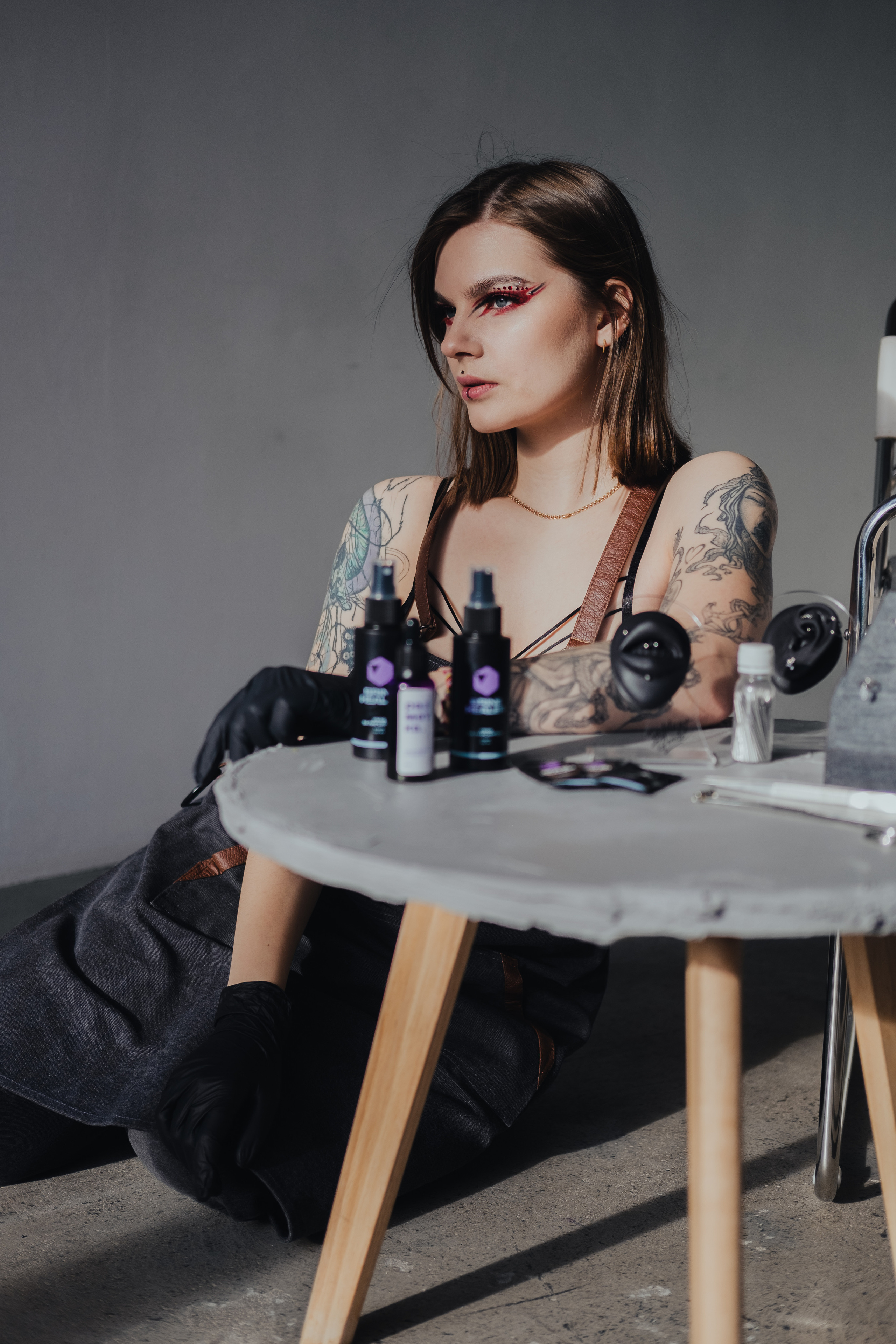 Контент съёмка для Анны пирсинг мастер. Фотограф в Иркутске Анна Мирошникова