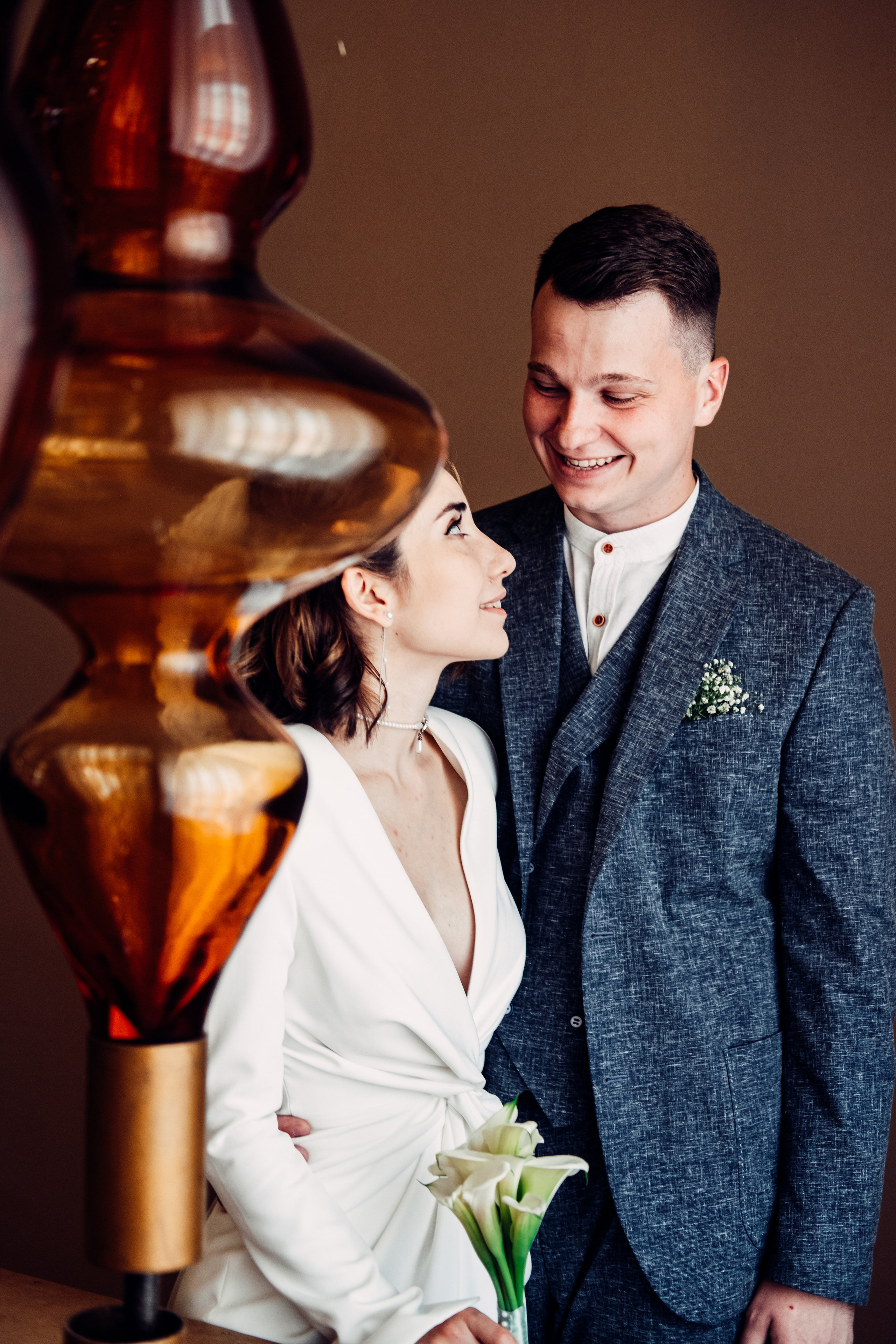 С любовью к искусству, свадьба в художественной галерее. Фотограф в Иркутске Анна Мирошникова