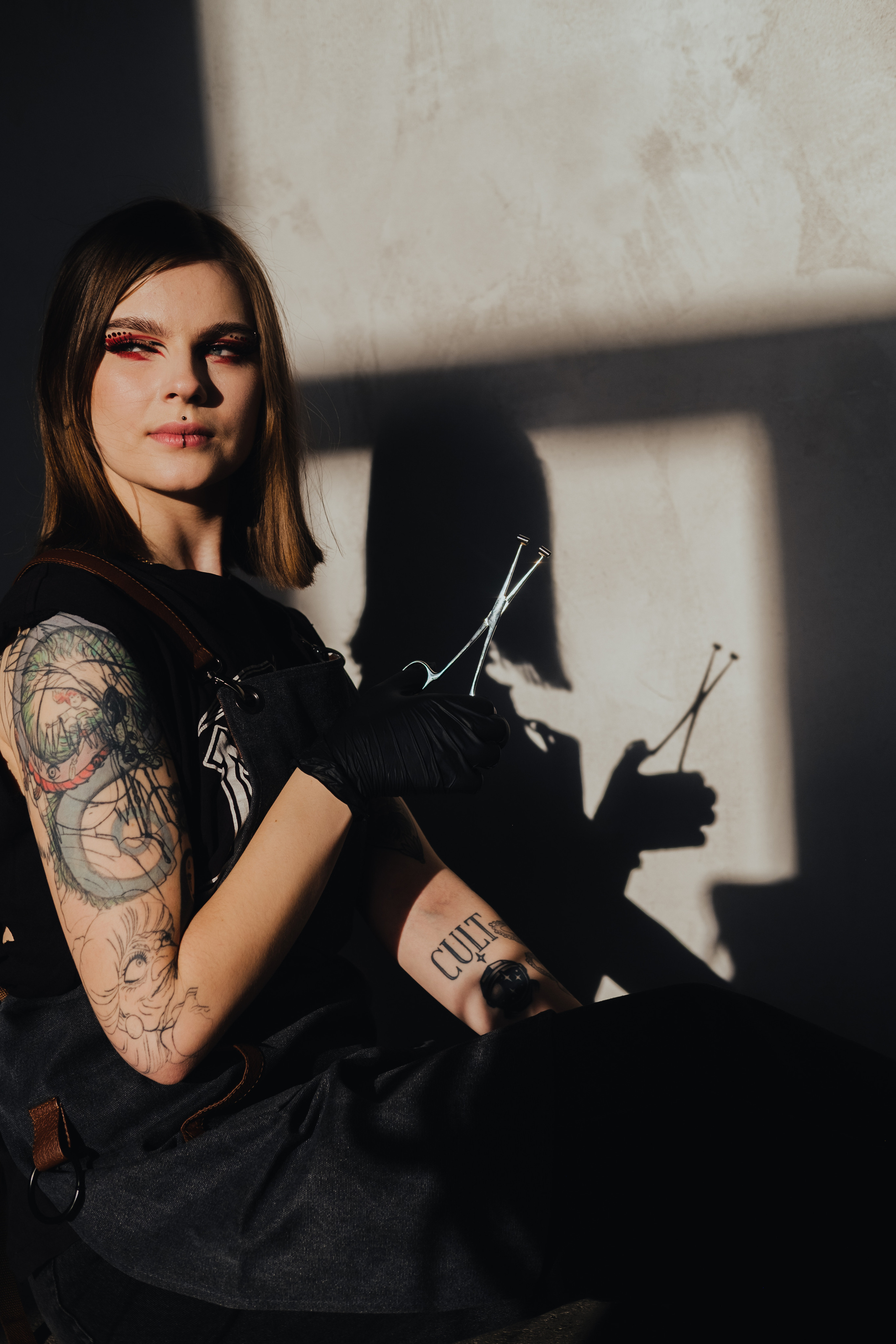 Контент съёмка для Анны пирсинг мастер. Фотограф в Иркутске Анна Мирошникова