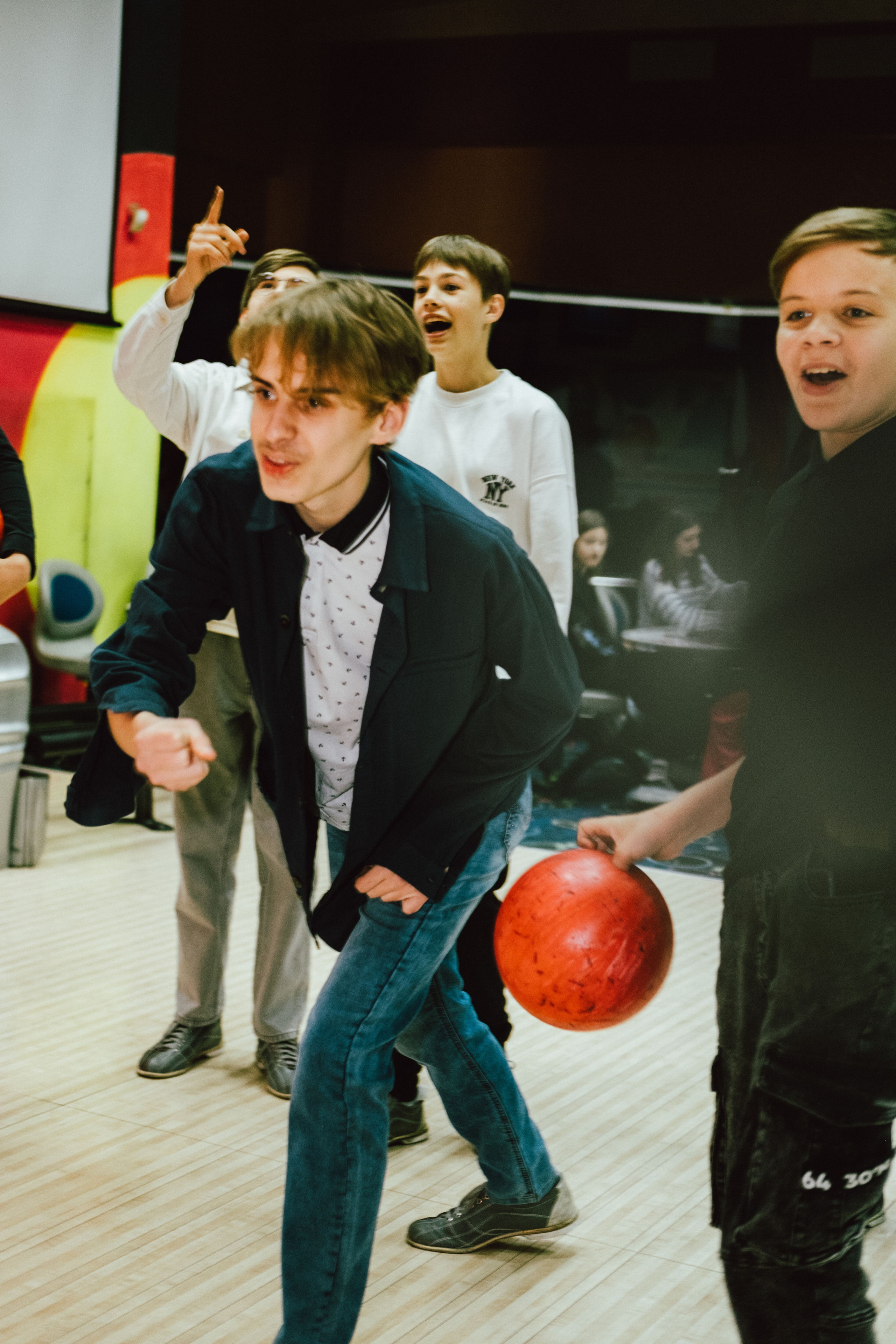 Выпускной в боулинге. Фотограф в Иркутске Анна Мирошникова
