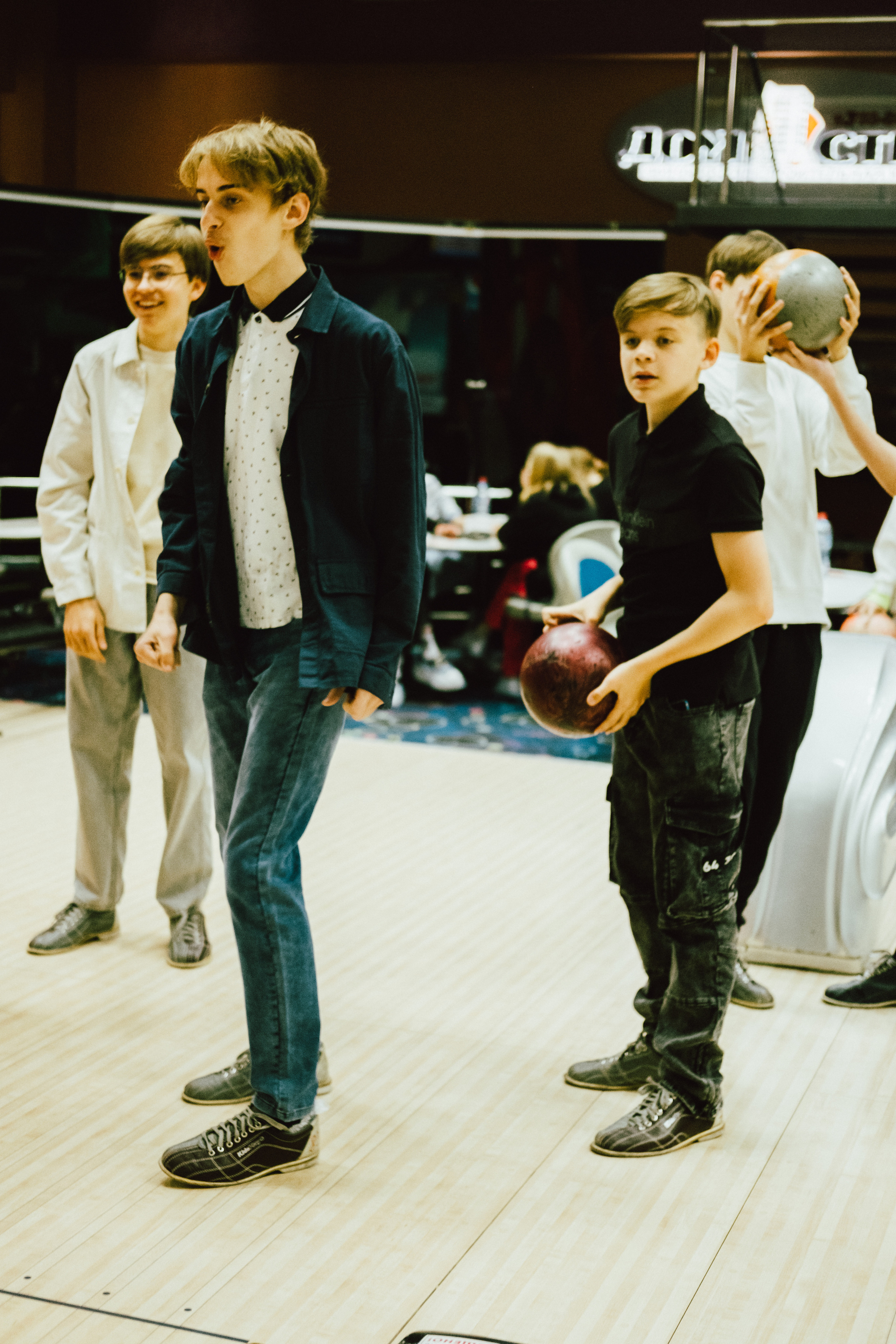 Выпускной в боулинге. Фотограф в Иркутске Анна Мирошникова