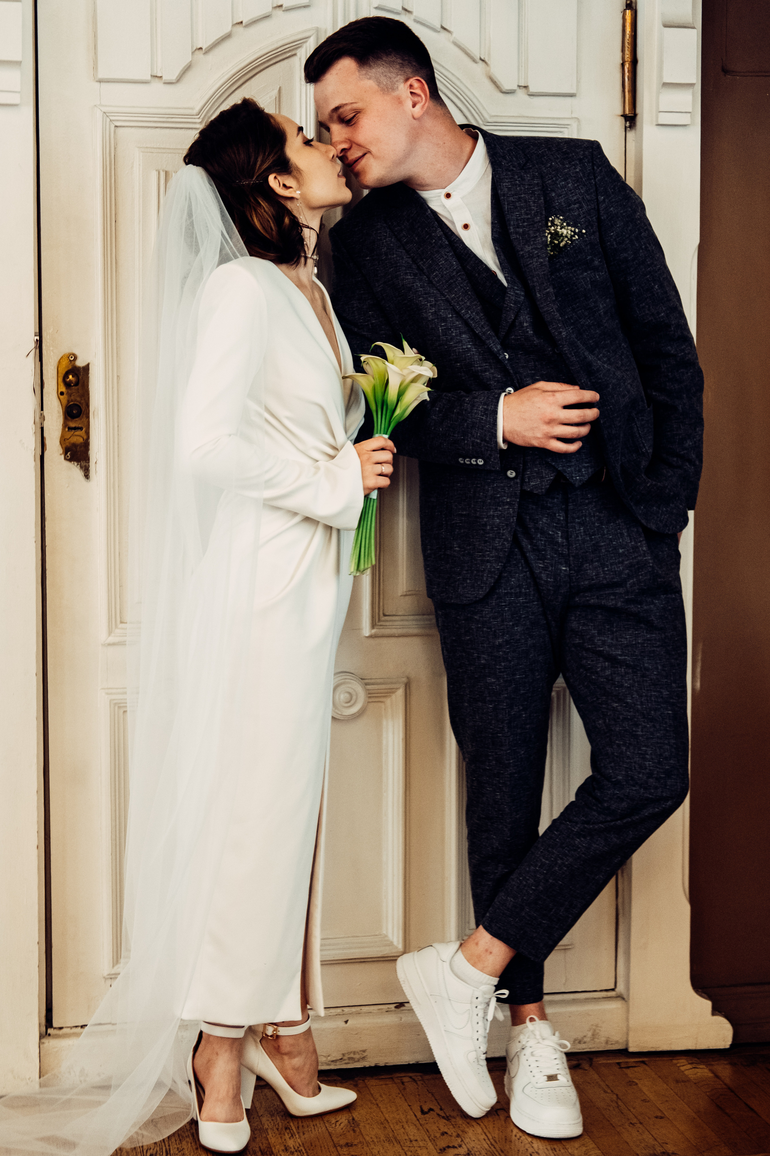 С любовью к искусству, свадьба в художественной галерее. Фотограф в Иркутске Анна Мирошникова