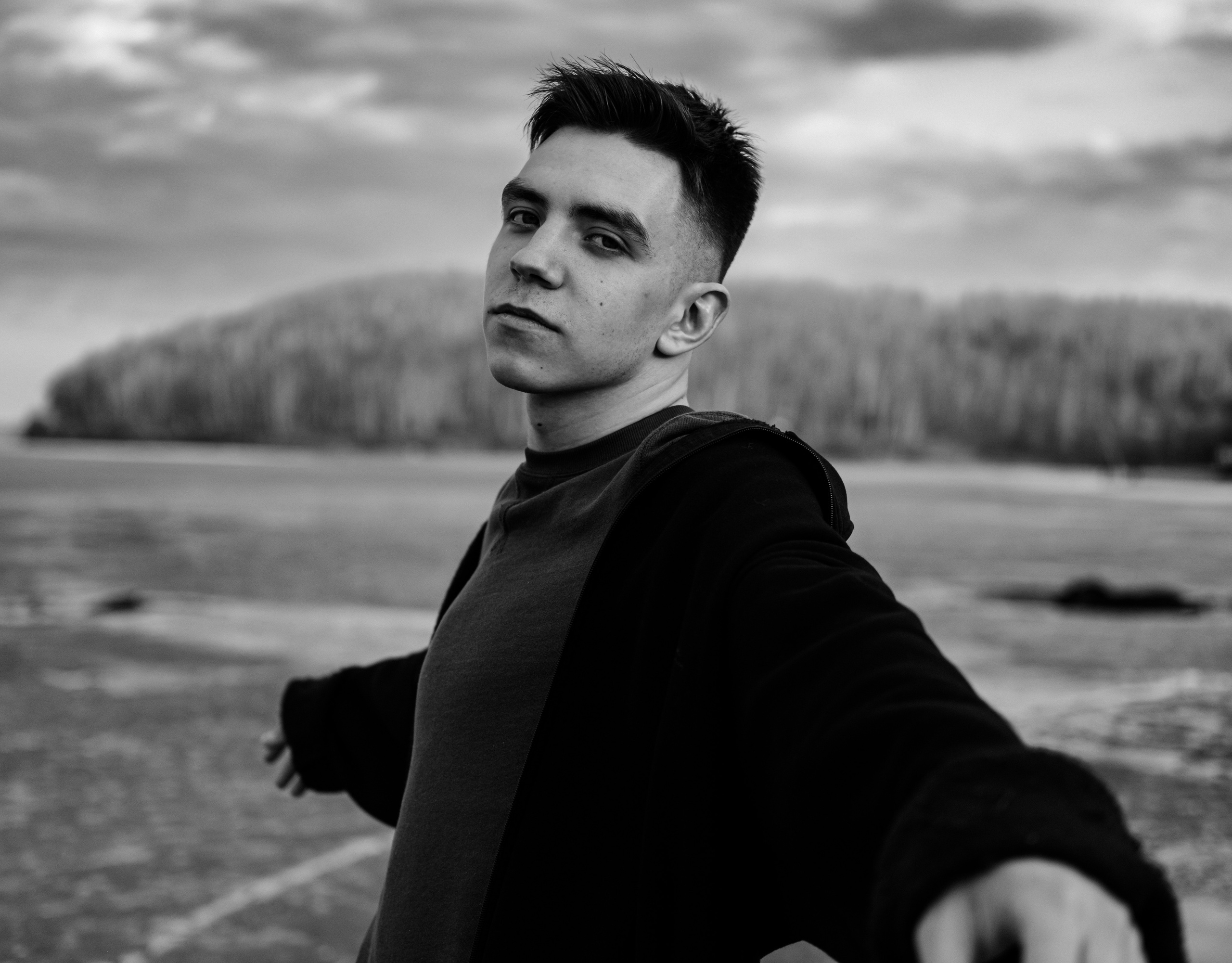 Денис, мужской портрет. Фотограф в Иркутске Анна Мирошникова