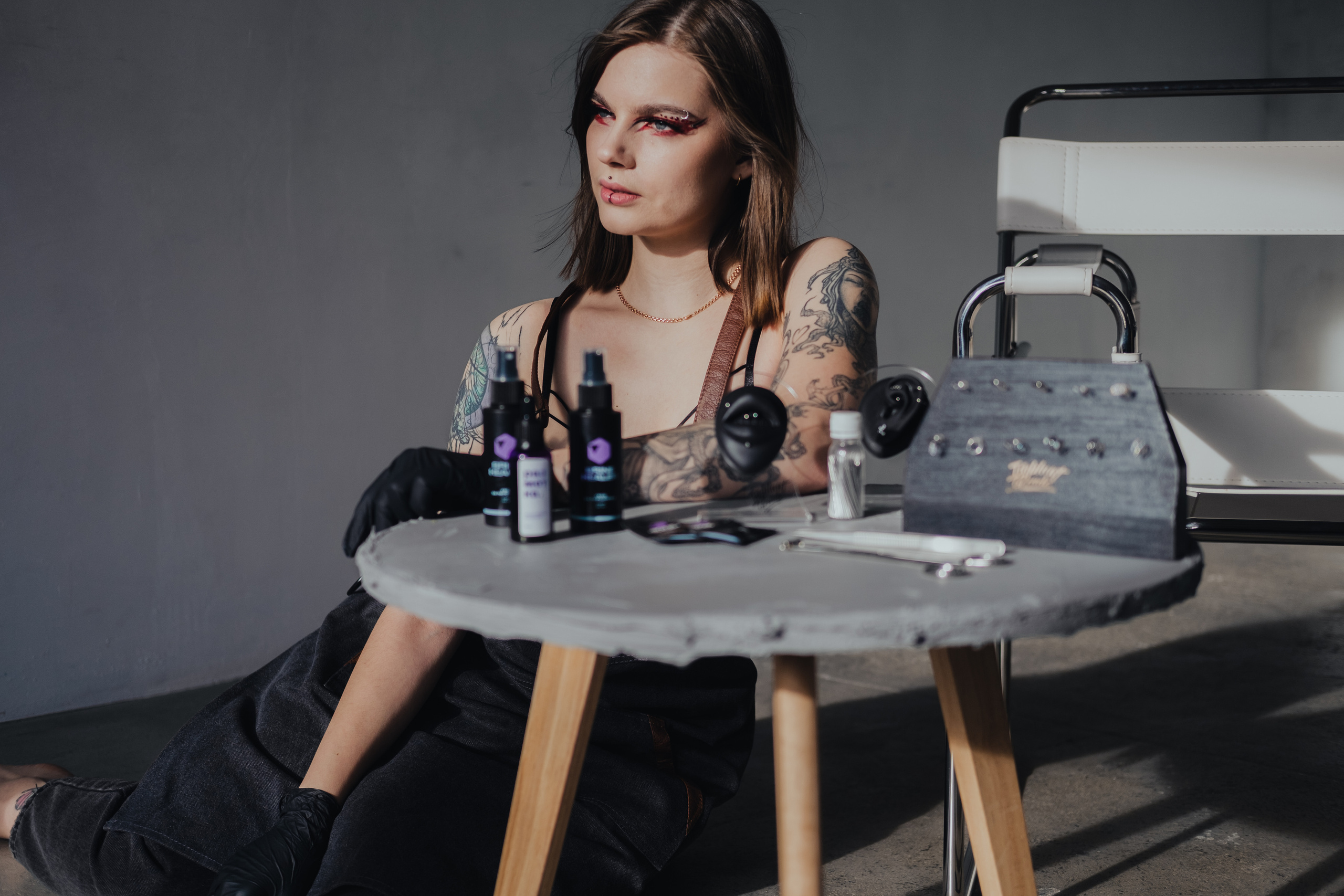 Контент съёмка для Анны пирсинг мастер. Фотограф в Иркутске Анна Мирошникова