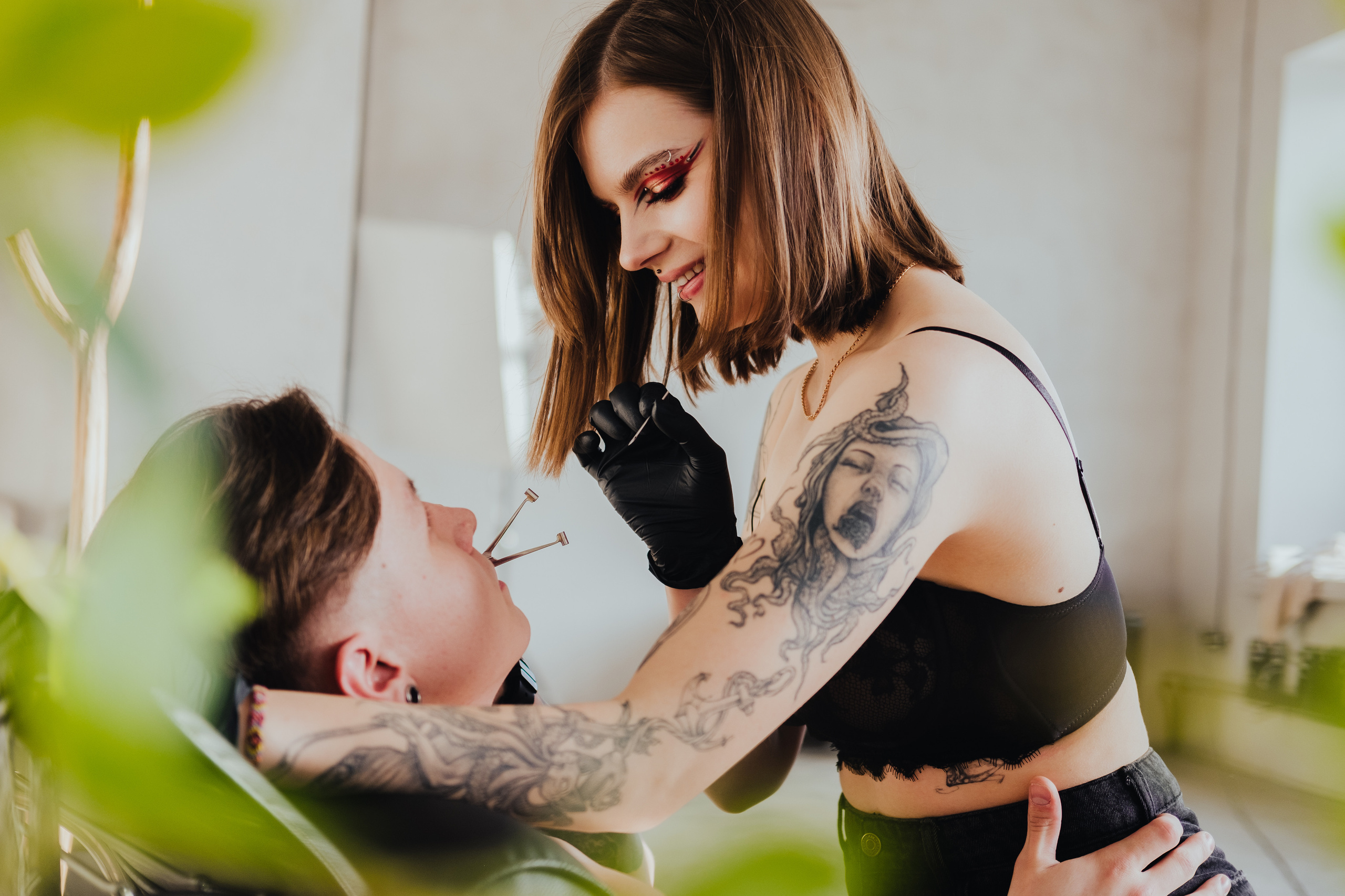 Контент съёмка для Анны пирсинг мастер. Фотограф в Иркутске Анна Мирошникова