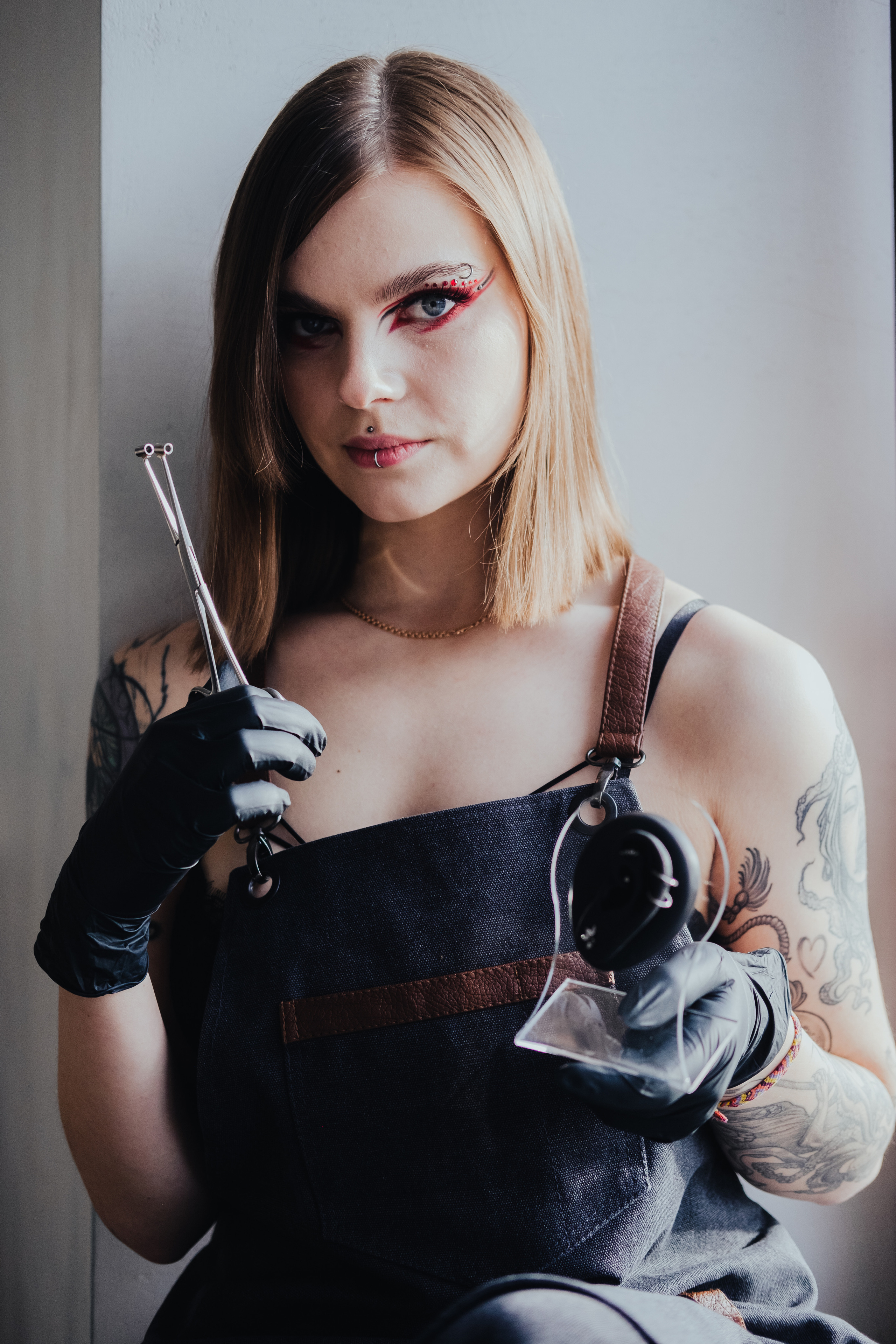 Контент съёмка для Анны пирсинг мастер. Фотограф в Иркутске Анна Мирошникова