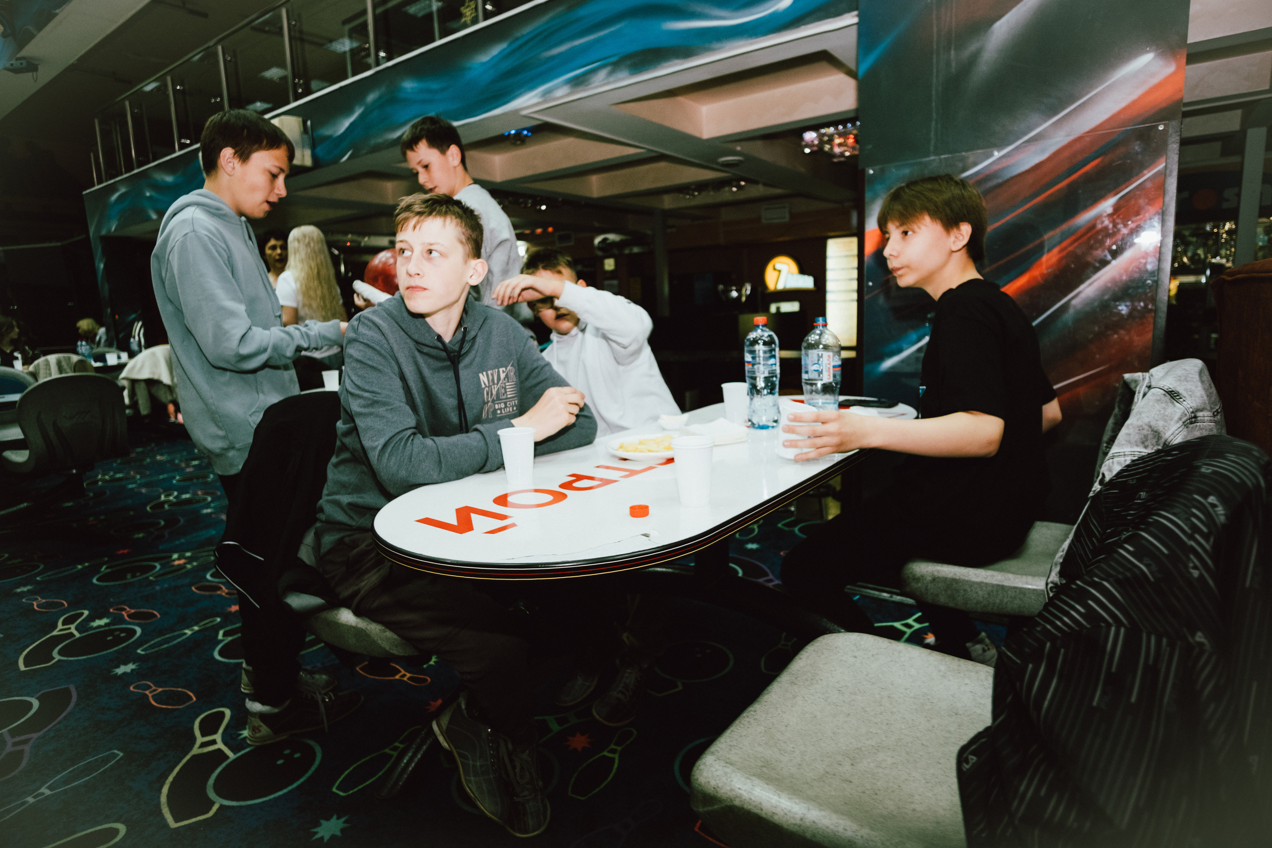 Выпускной в боулинге. Фотограф в Иркутске Анна Мирошникова