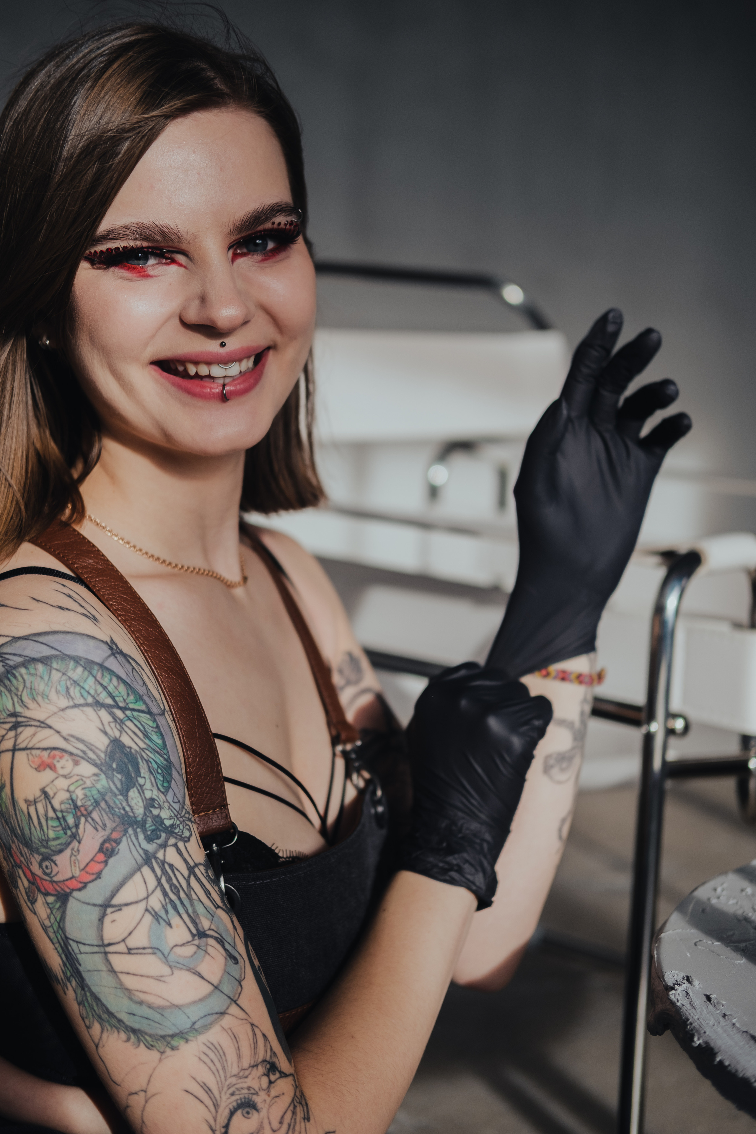 Контент съёмка для Анны пирсинг мастер. Фотограф в Иркутске Анна Мирошникова