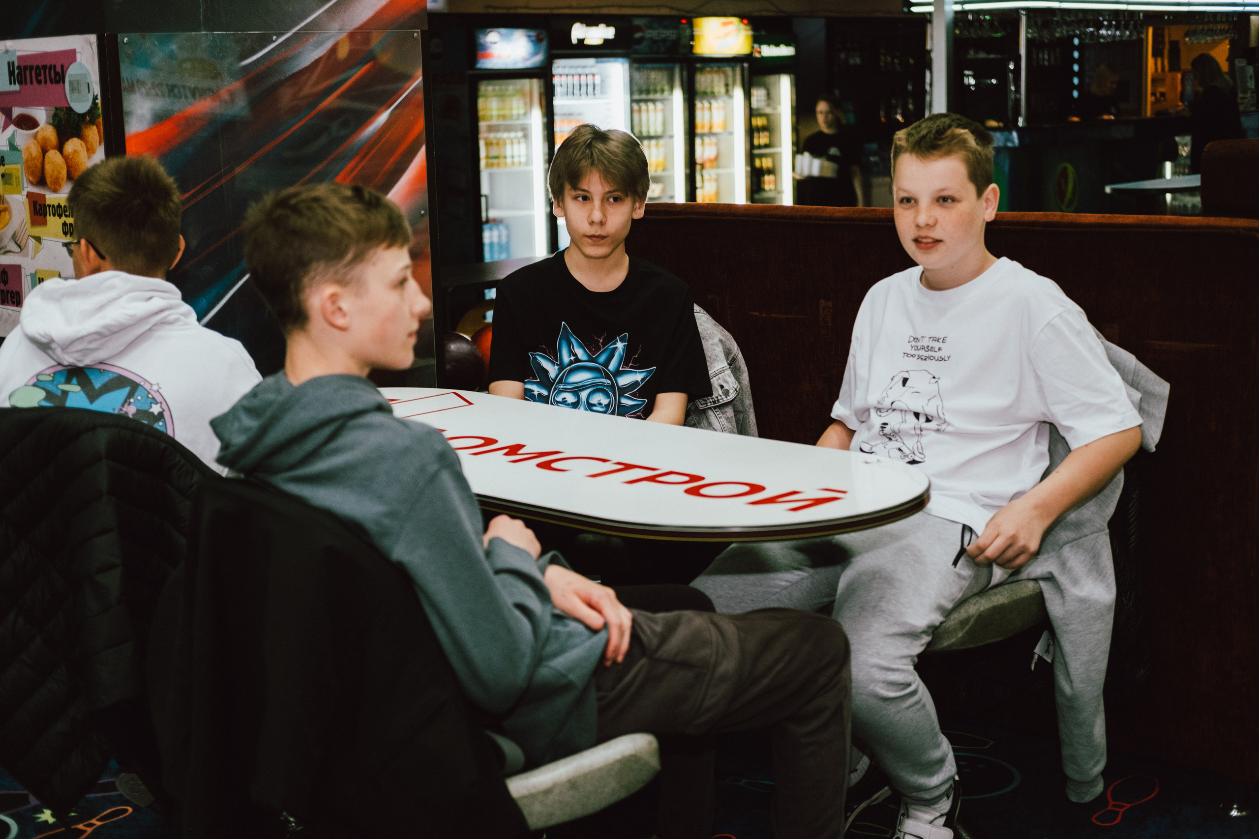 Выпускной в боулинге. Фотограф в Иркутске Анна Мирошникова