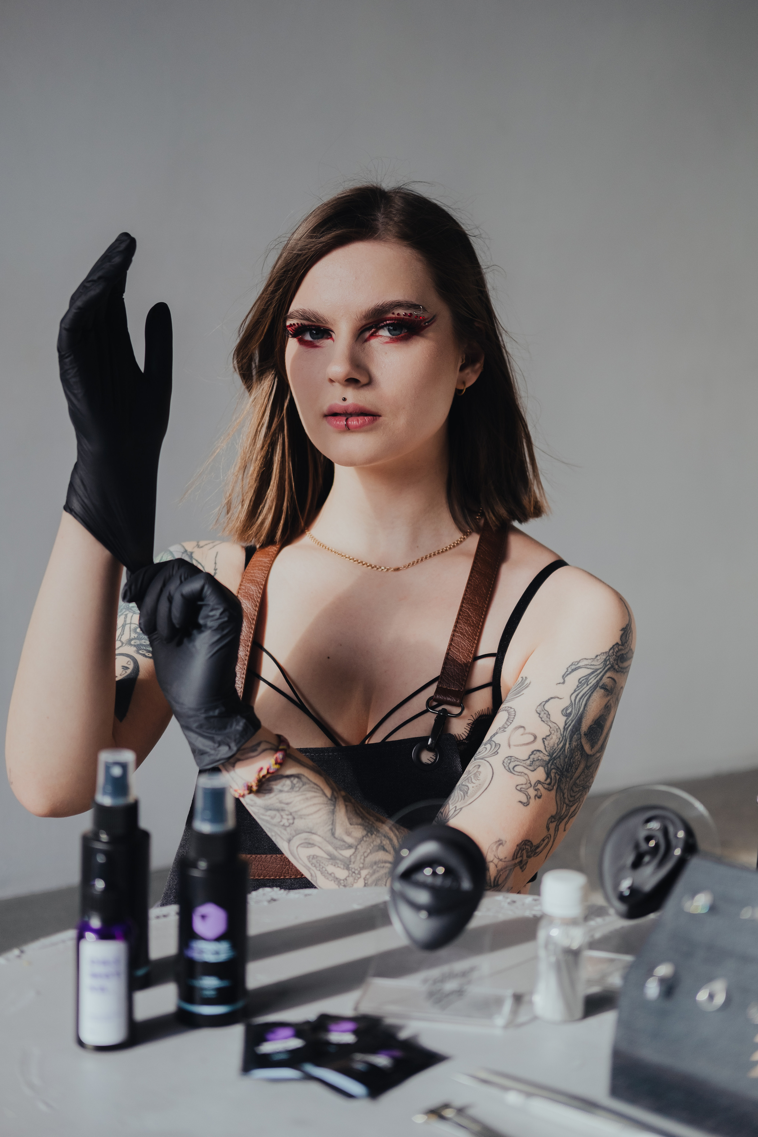 Контент съёмка для Анны пирсинг мастер. Фотограф в Иркутске Анна Мирошникова