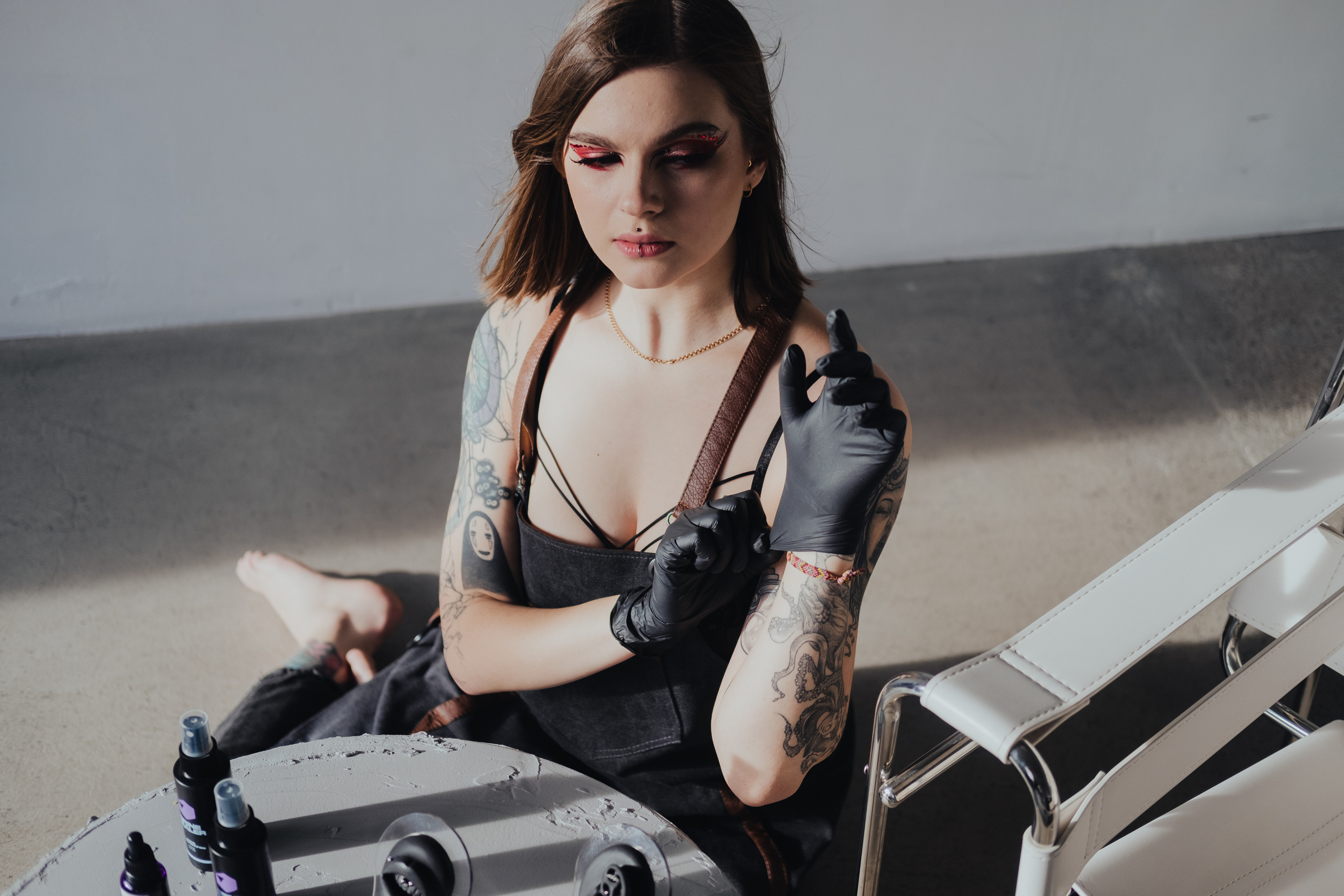 Контент съёмка для Анны пирсинг мастер. Фотограф в Иркутске Анна Мирошникова