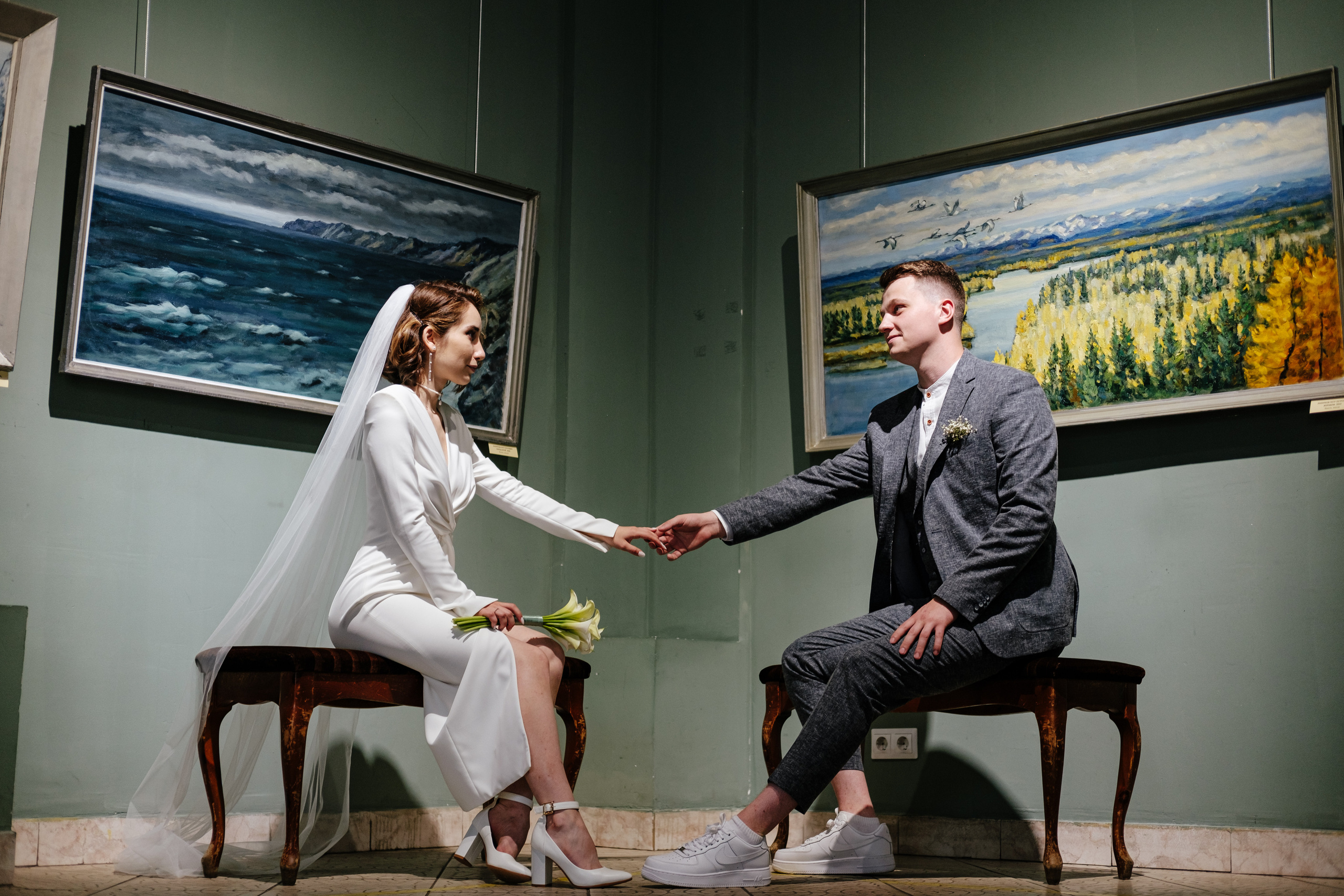 С любовью к искусству, свадьба в художественной галерее. Фотограф в Иркутске Анна Мирошникова