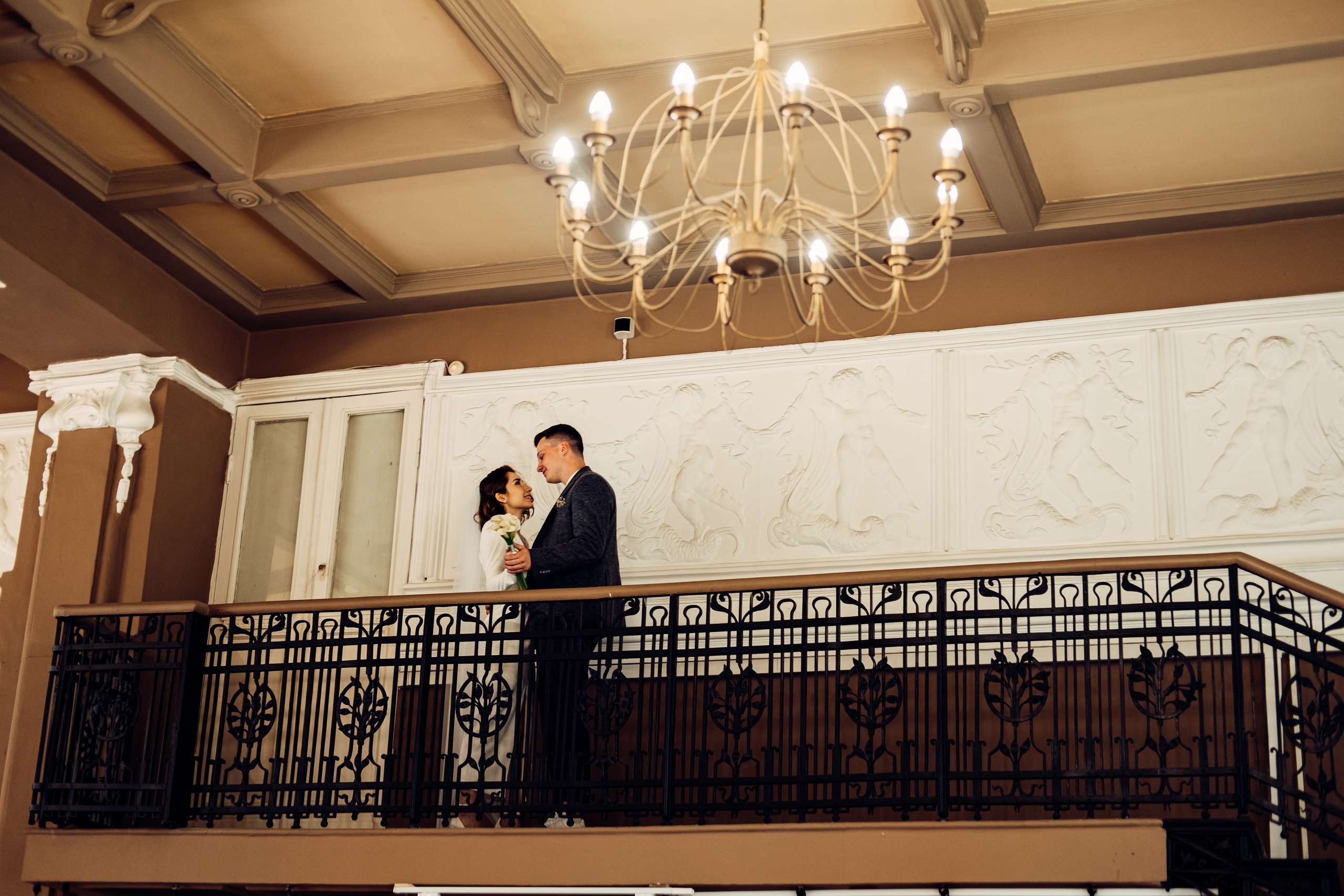 С любовью к искусству, свадьба в художественной галерее. Фотограф в Иркутске Анна Мирошникова